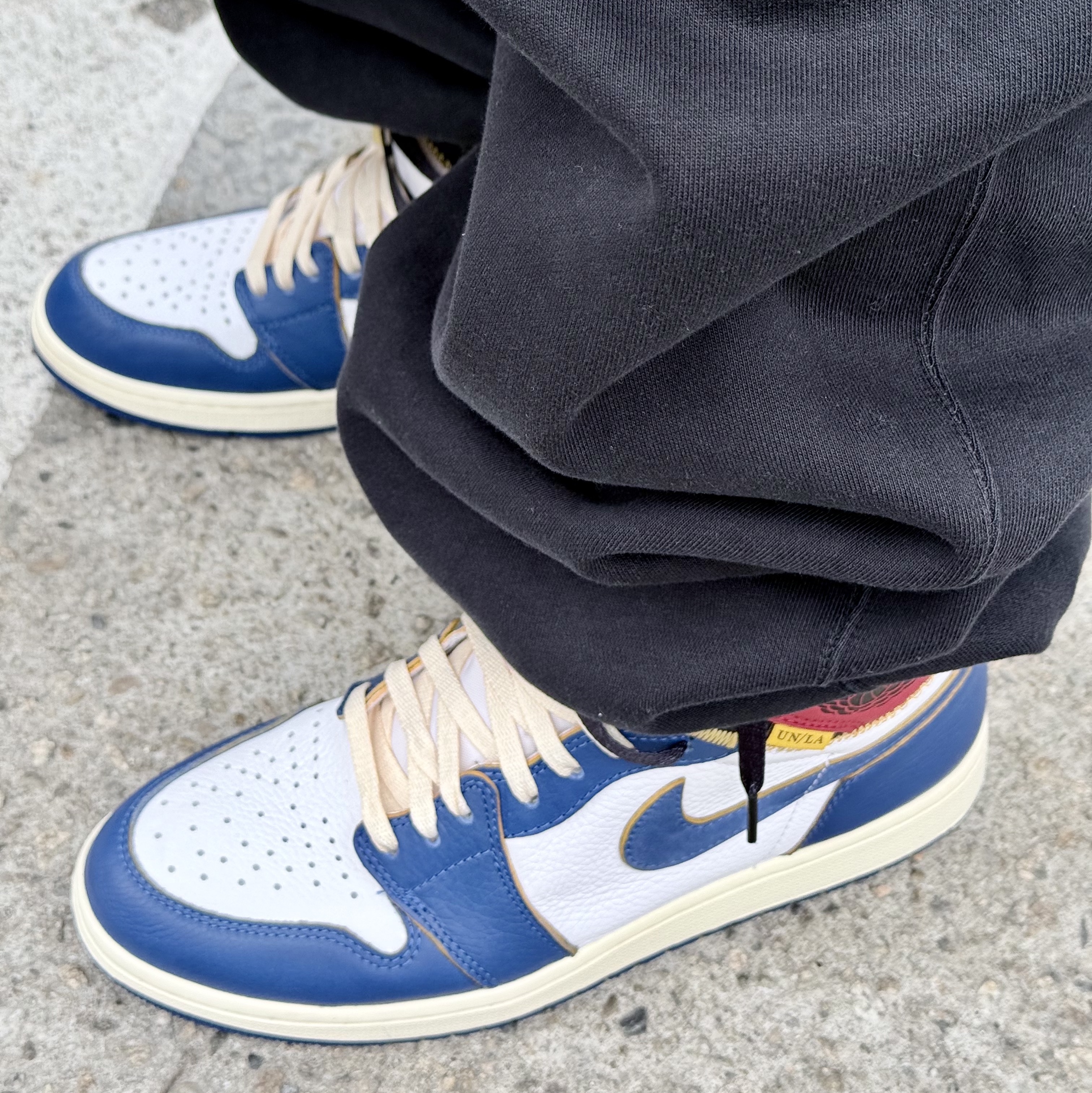 Jordan 1 x Union Retro High Blue Toe, Nike x Stussy NRG Washed Fleece Pants Black (DO5296-010) 착용 스타일 - 1