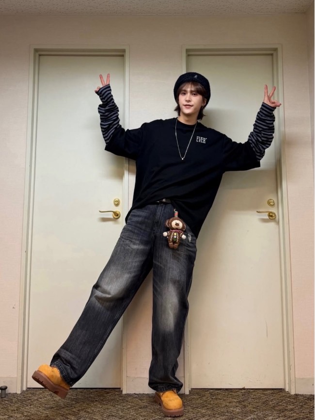 Nonnod Double Pocket Japanese Denim Mid Blue, Nonnod Double Pocket Japanese Denim Washed Black 착용 스타일