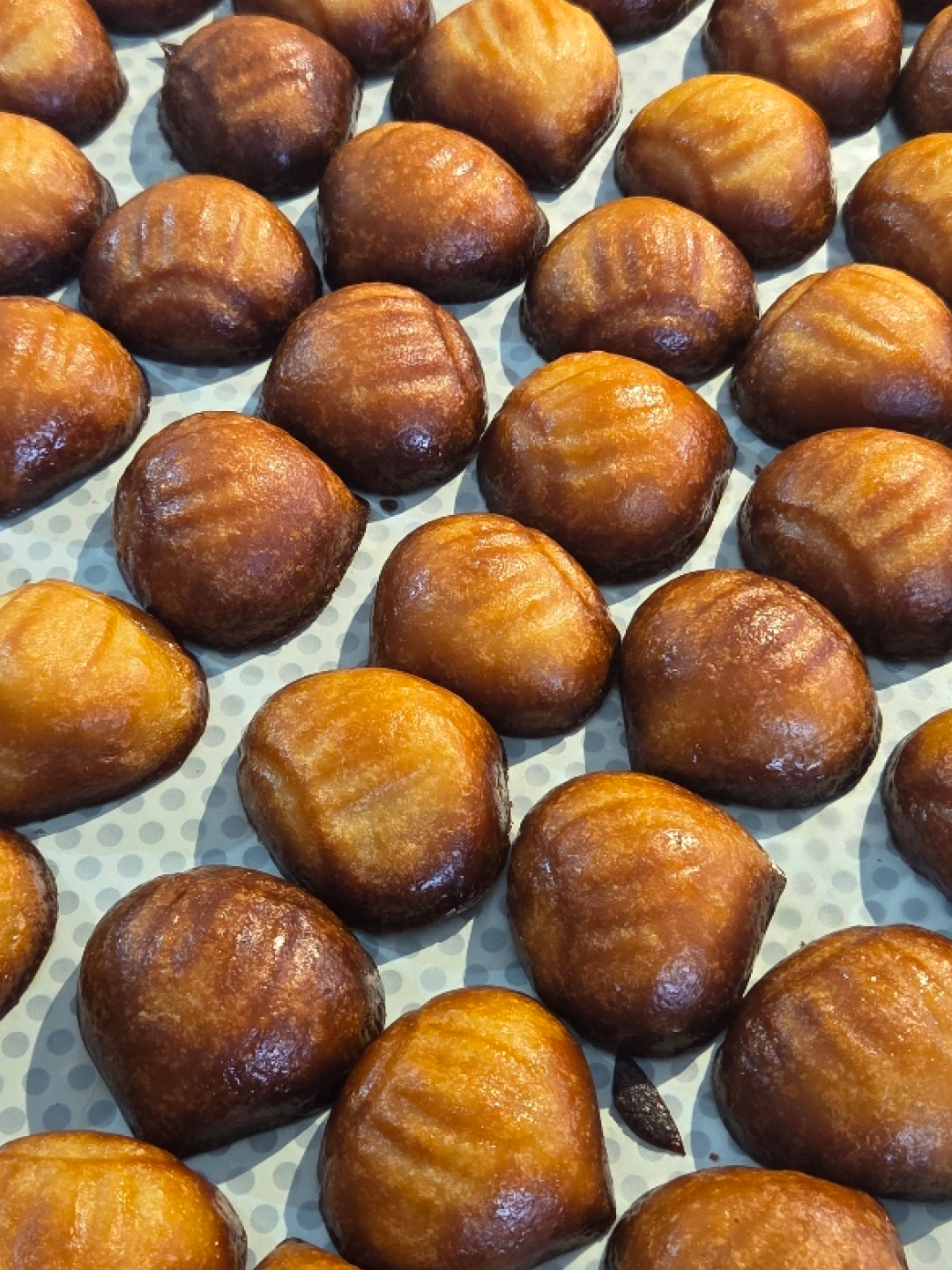 [KREAM 단독] tongtonge Crispy & Chewy Gluten-Free Butter Rice Cake, THE BAREUN TTEOK Chestnut Cream Tteok (60g *6EA) 1Box 착용 스타일 - 2