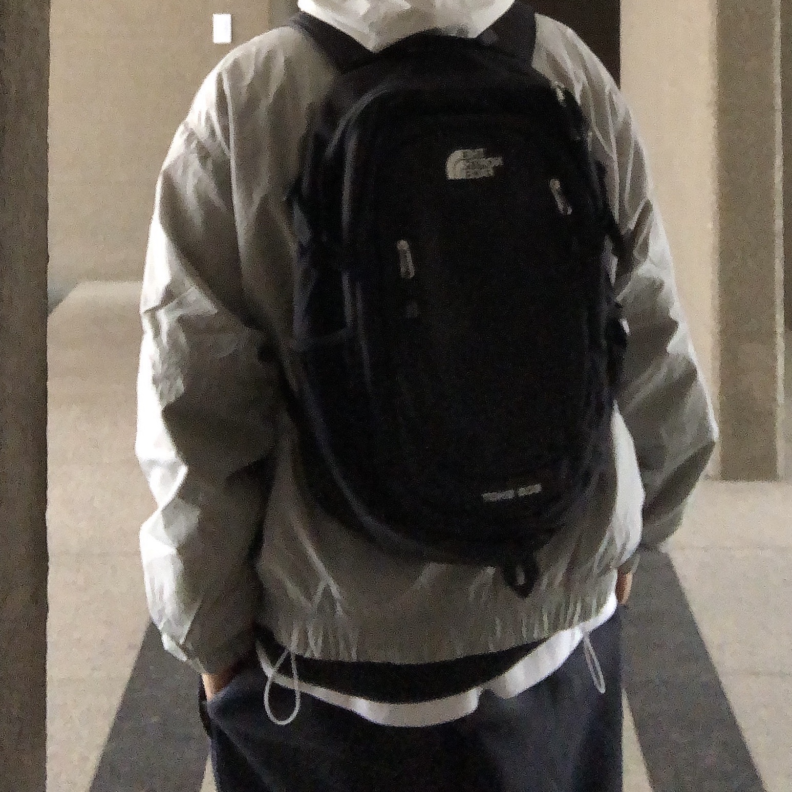The North Face Mini Shot Black 착용 스타일 - 2