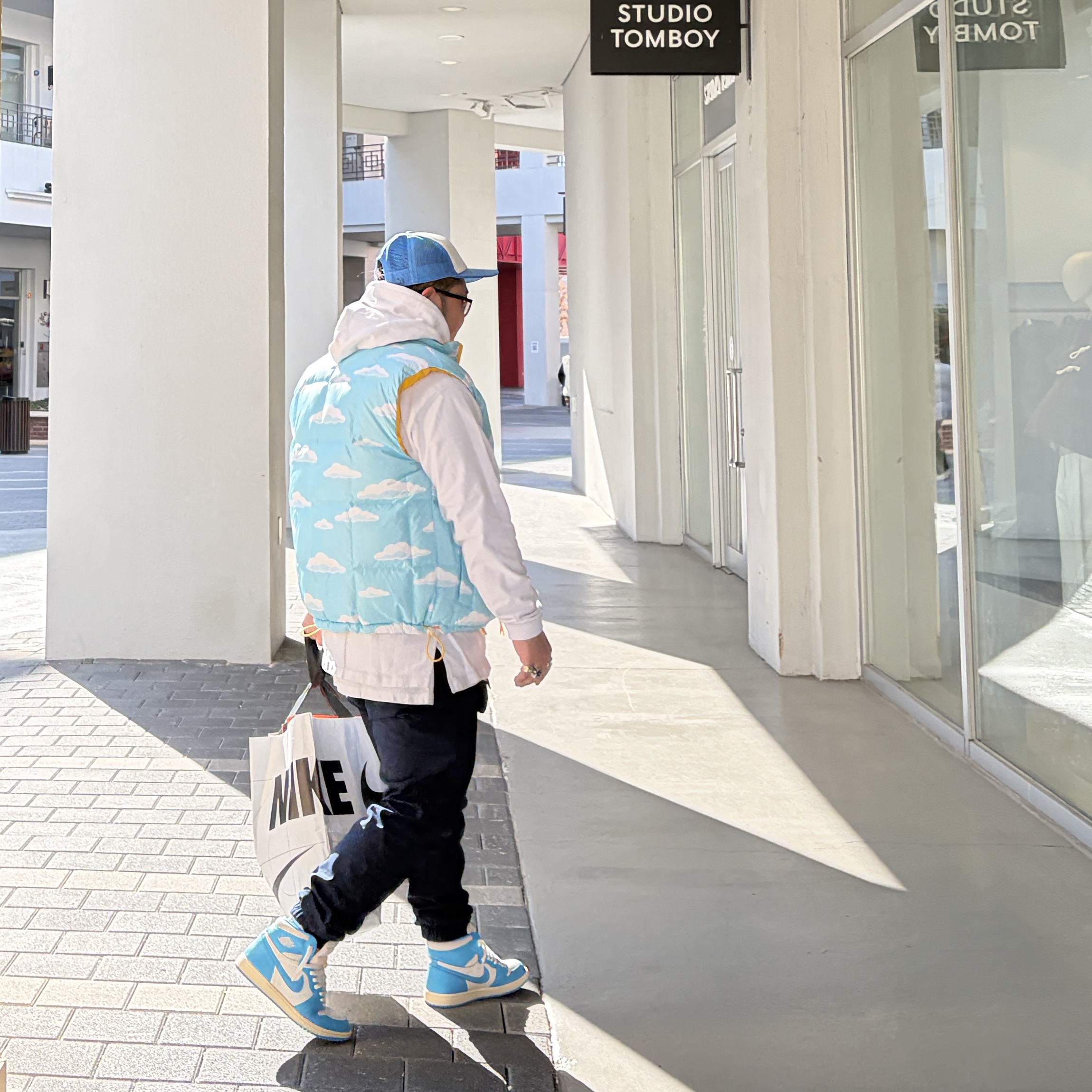 Jordan 1 Retro High OG UNC Reimagined 착용 스타일