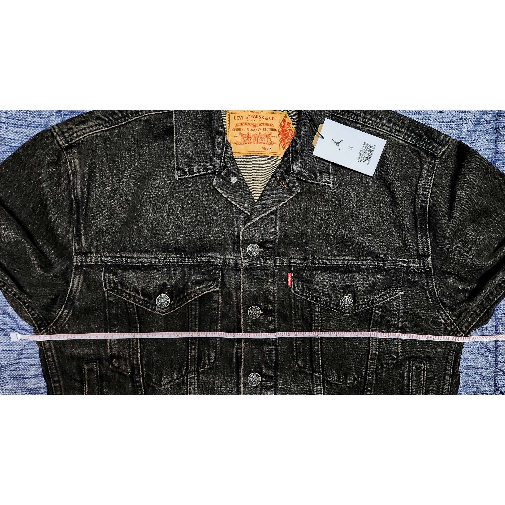 Levi's x Jordan Type III Trucker Black, Jordan x Levi's Full Zip Hoodie Black (IM6734-010) 착용 스타일 - 1