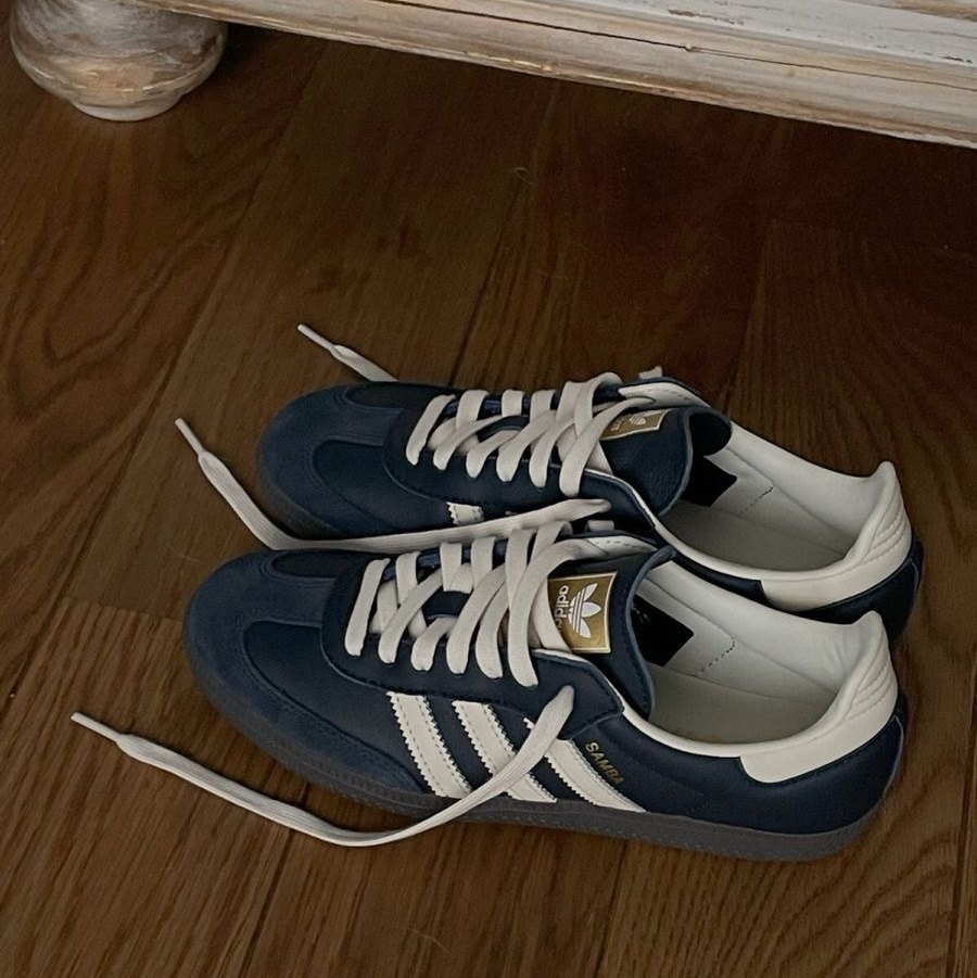 Adidas Samba OG Night Navy Cream White 착용 스타일 - 1