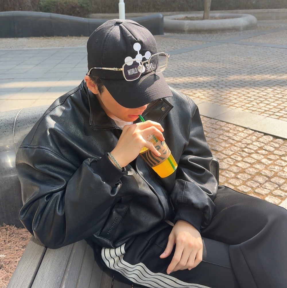 Balenciaga Blouson In Black 착용 스타일