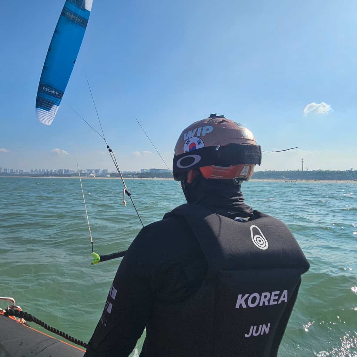 Sailracing Reference Ls Rashguard 999, SAILRACING SR90 Neo PFD(999) 착용 스타일 - 3