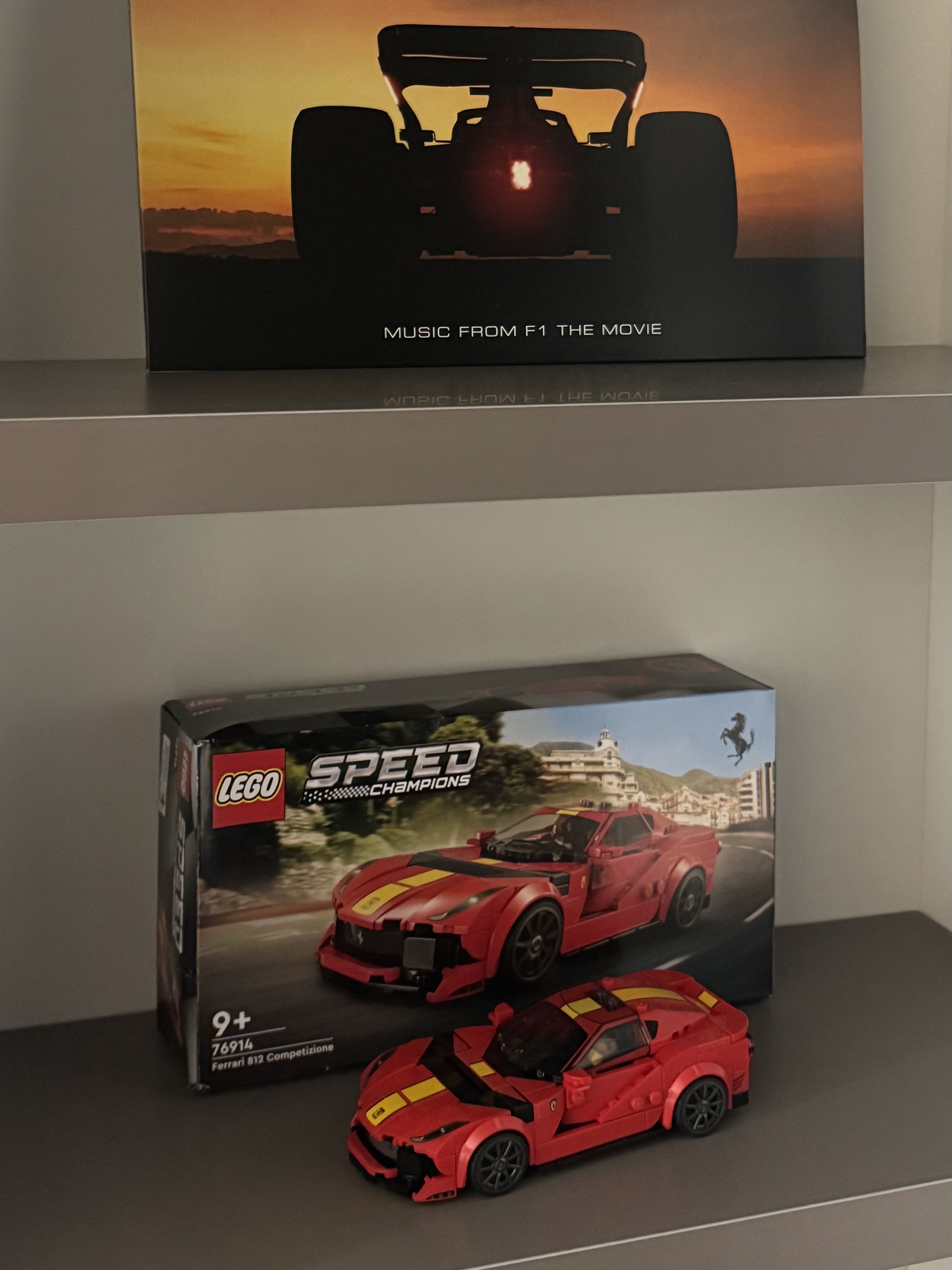 Lego Ferrari 812 Competizione, F1 The Album Vinyl Gold 착용 스타일 - 2