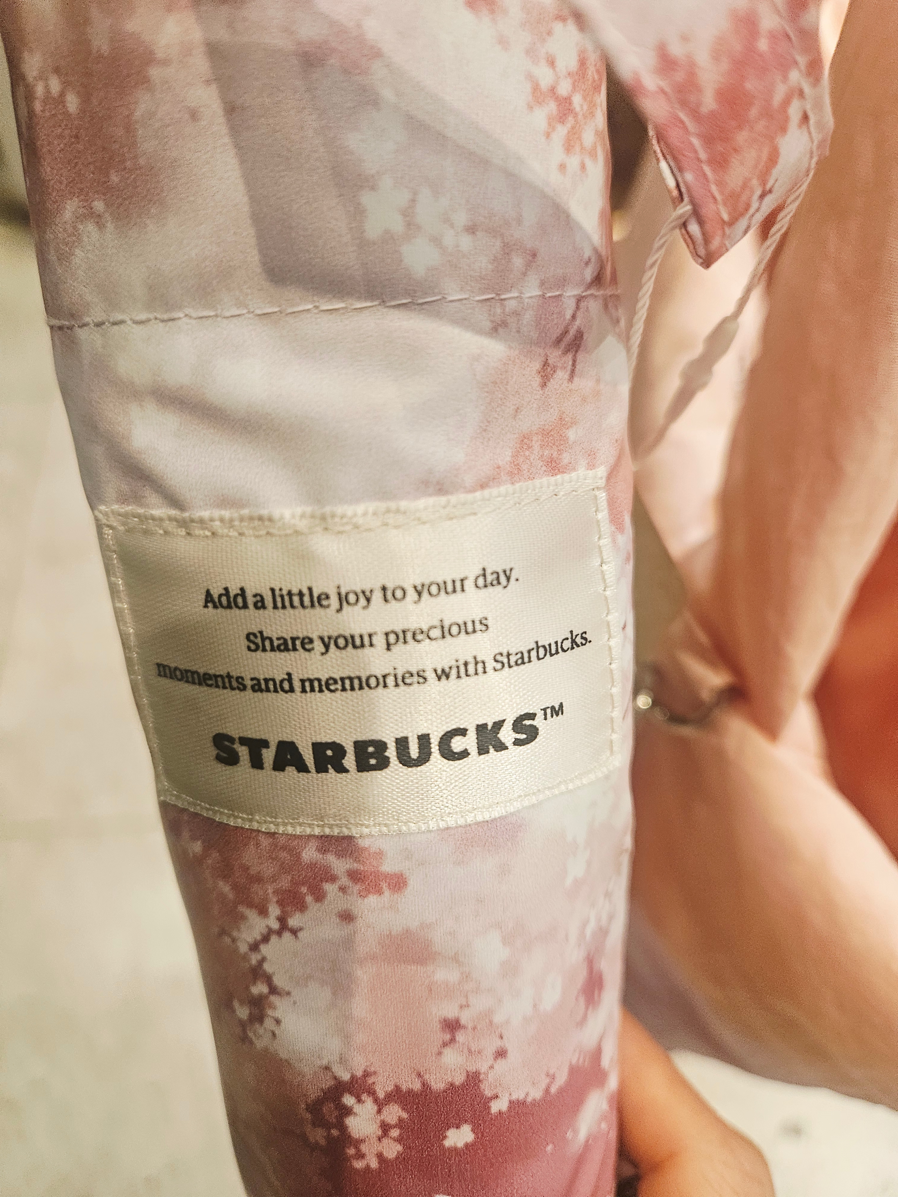 Starbucks SS Love Bani Kona Tumbler 237ml, Starbucks Blossom Flower Knit Bag Pink 착용 스타일 - 6