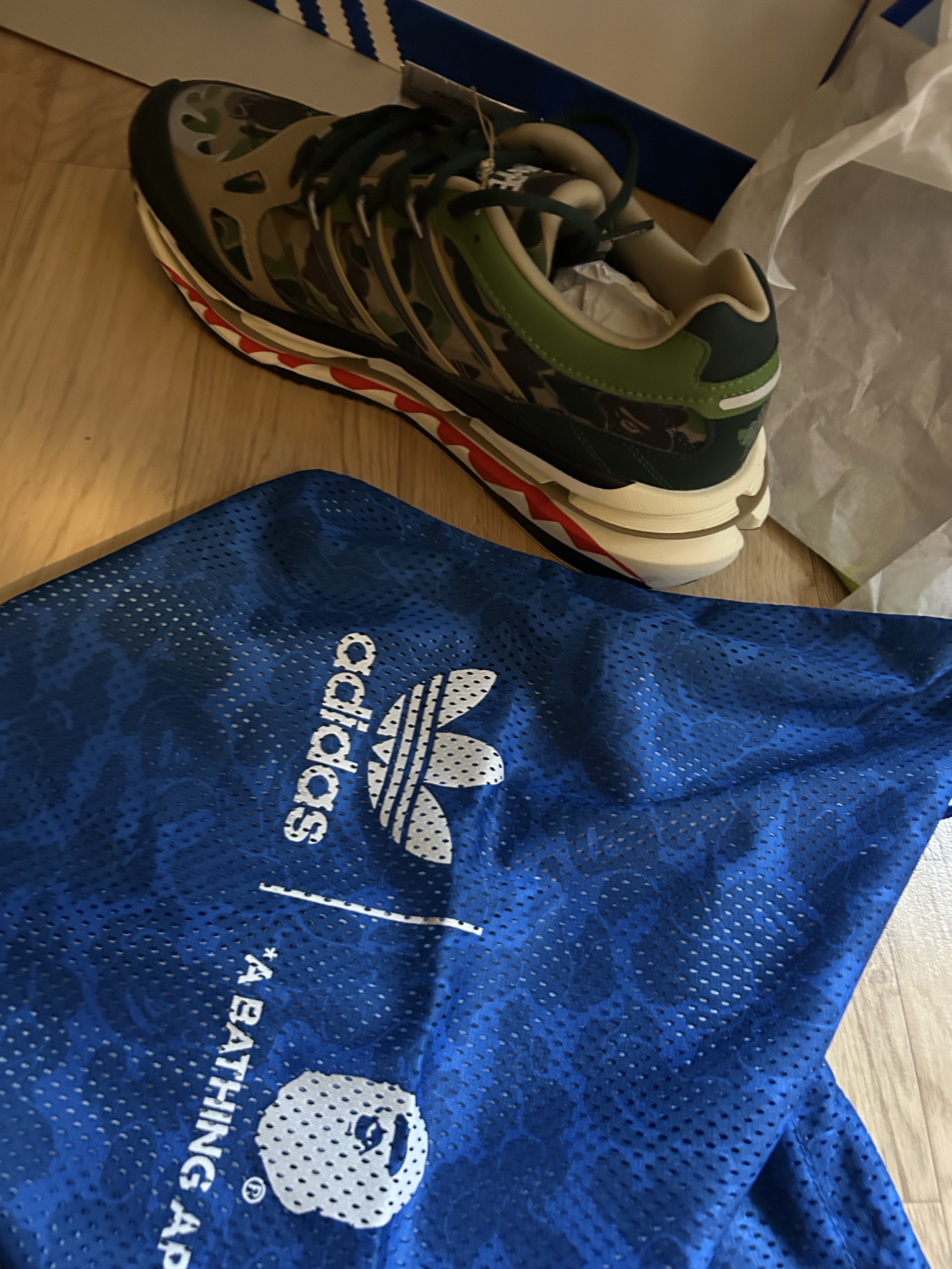 Adidas x BAPE Adistar Hrmy Hemp Iron Metallic 착용 스타일