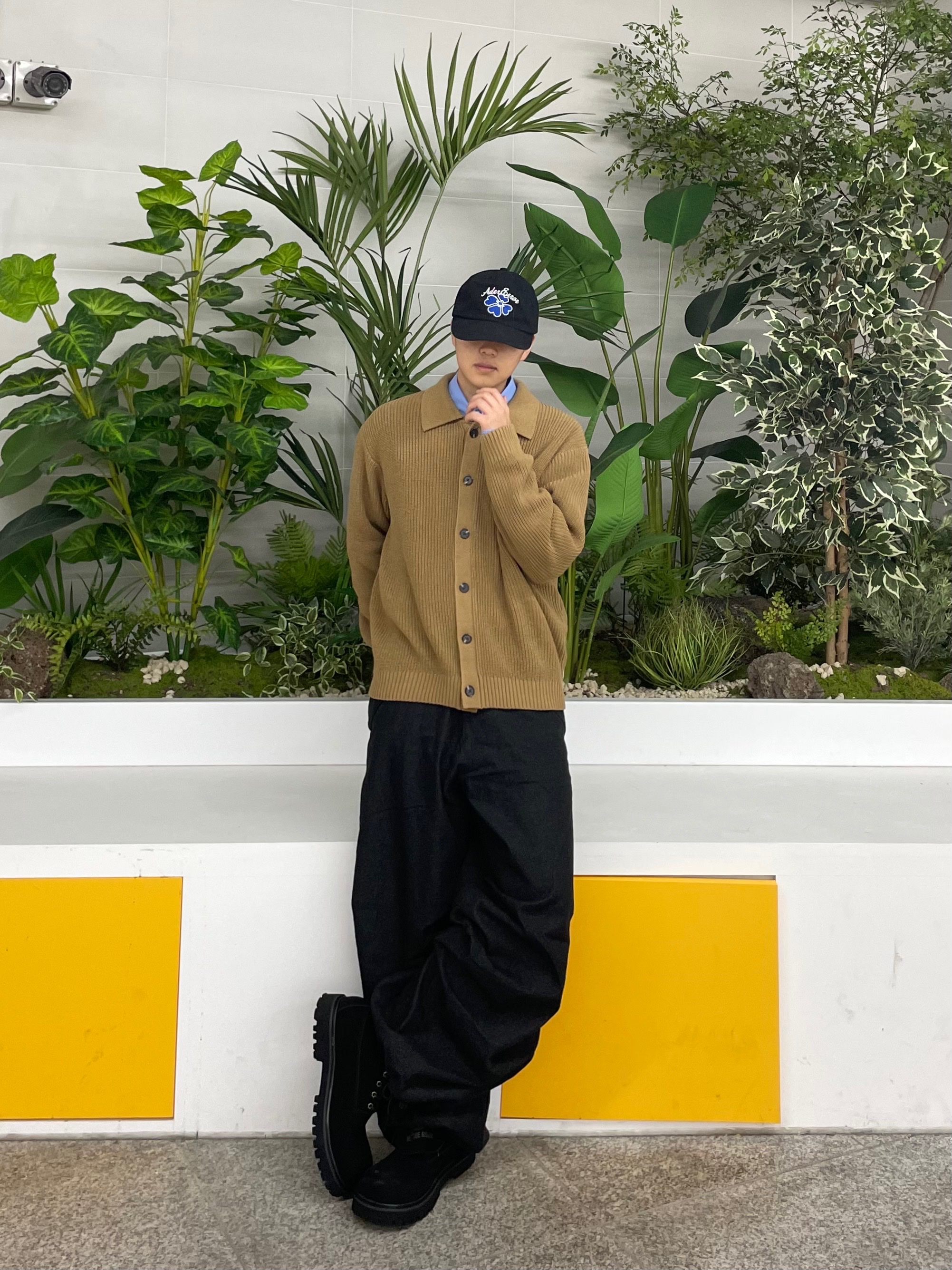 Ader Error M45 Cap Noir 착용 스타일 - 1