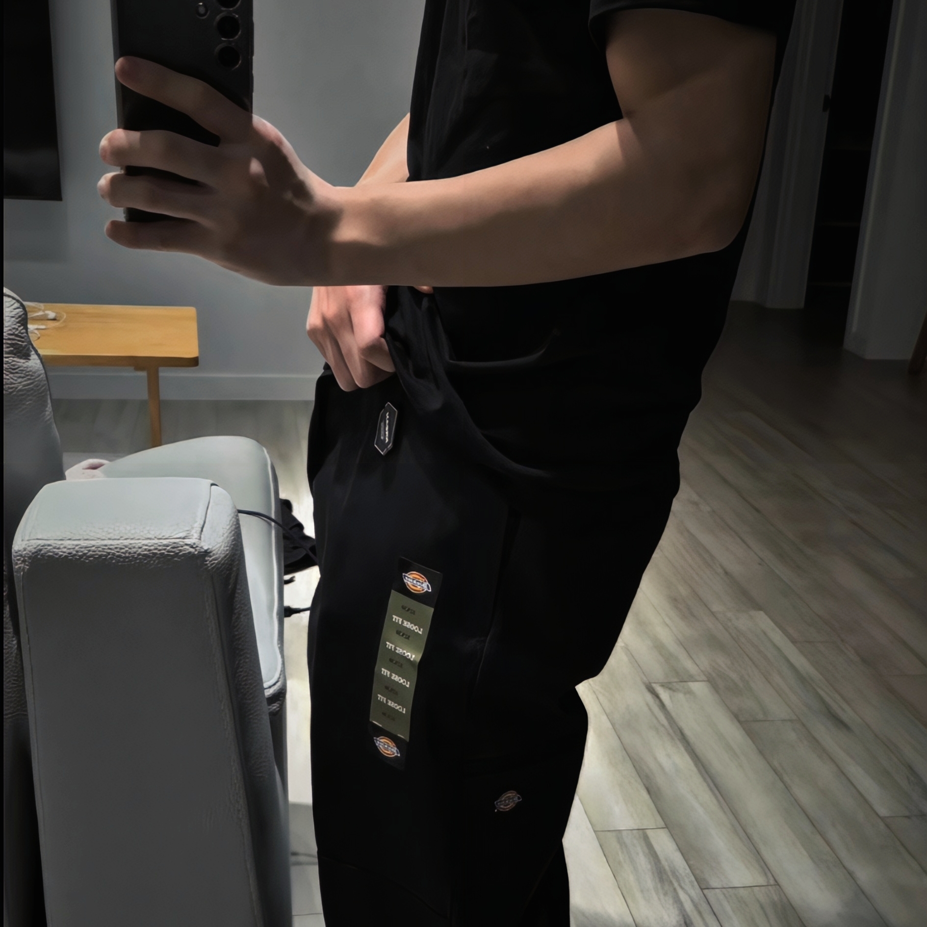 Dickies Loose Fit Double Knee Work Pants Black 착용 스타일 - 1
