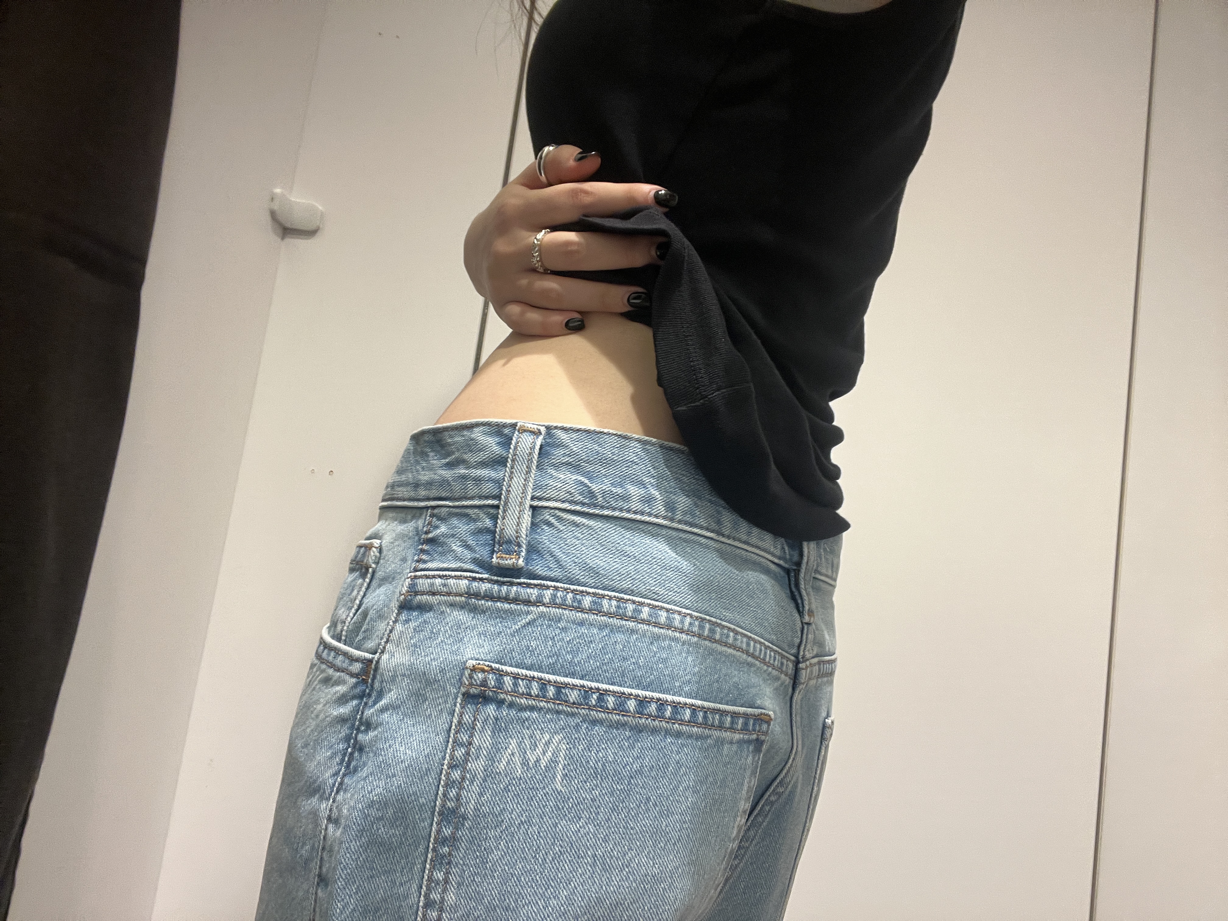Uniqlo x JW Anderson Straight Jean Blue - KR 착용 스타일