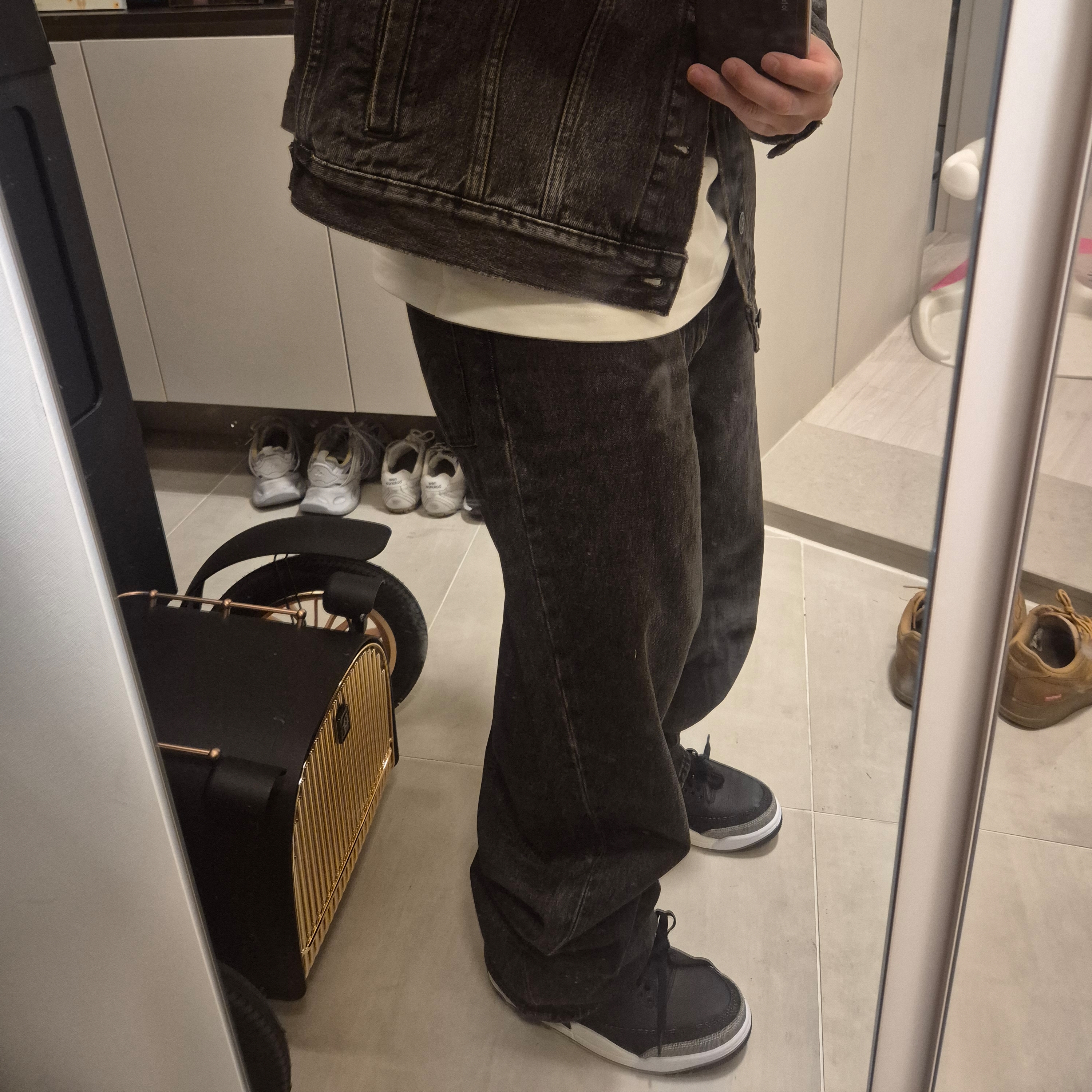 Levi's x Jordan Baggy Jean Black 착용 스타일 - 7