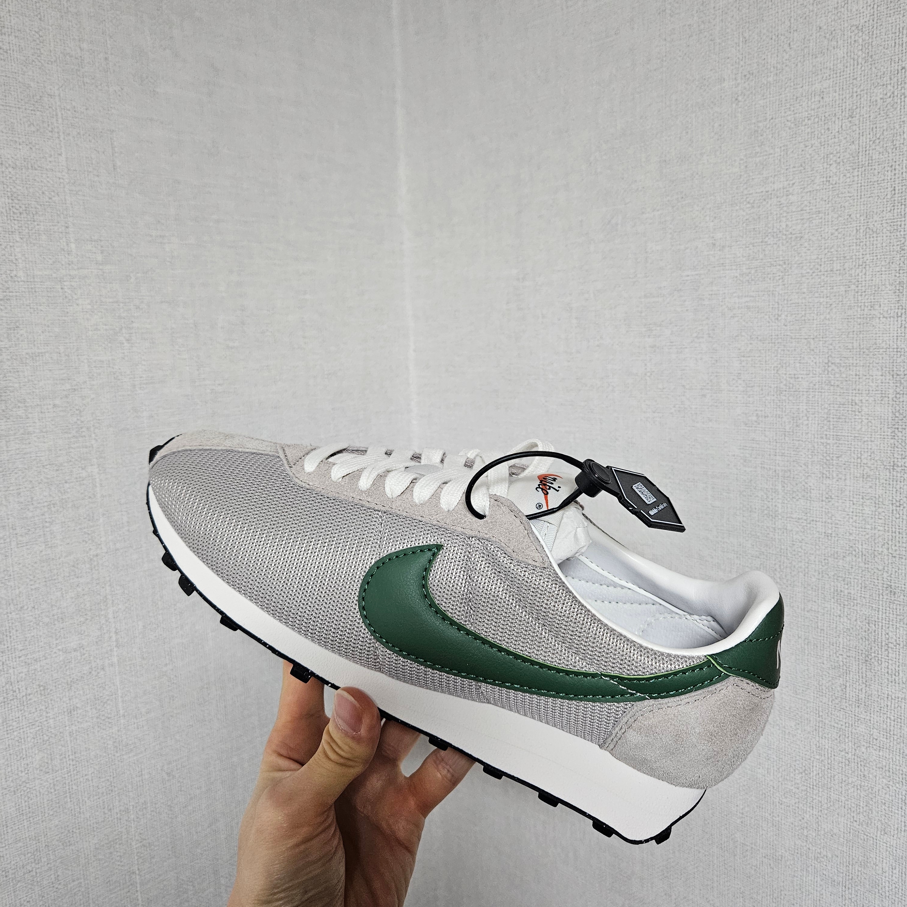 Nike LD-1000 College Grey Sail 착용 스타일 - 3