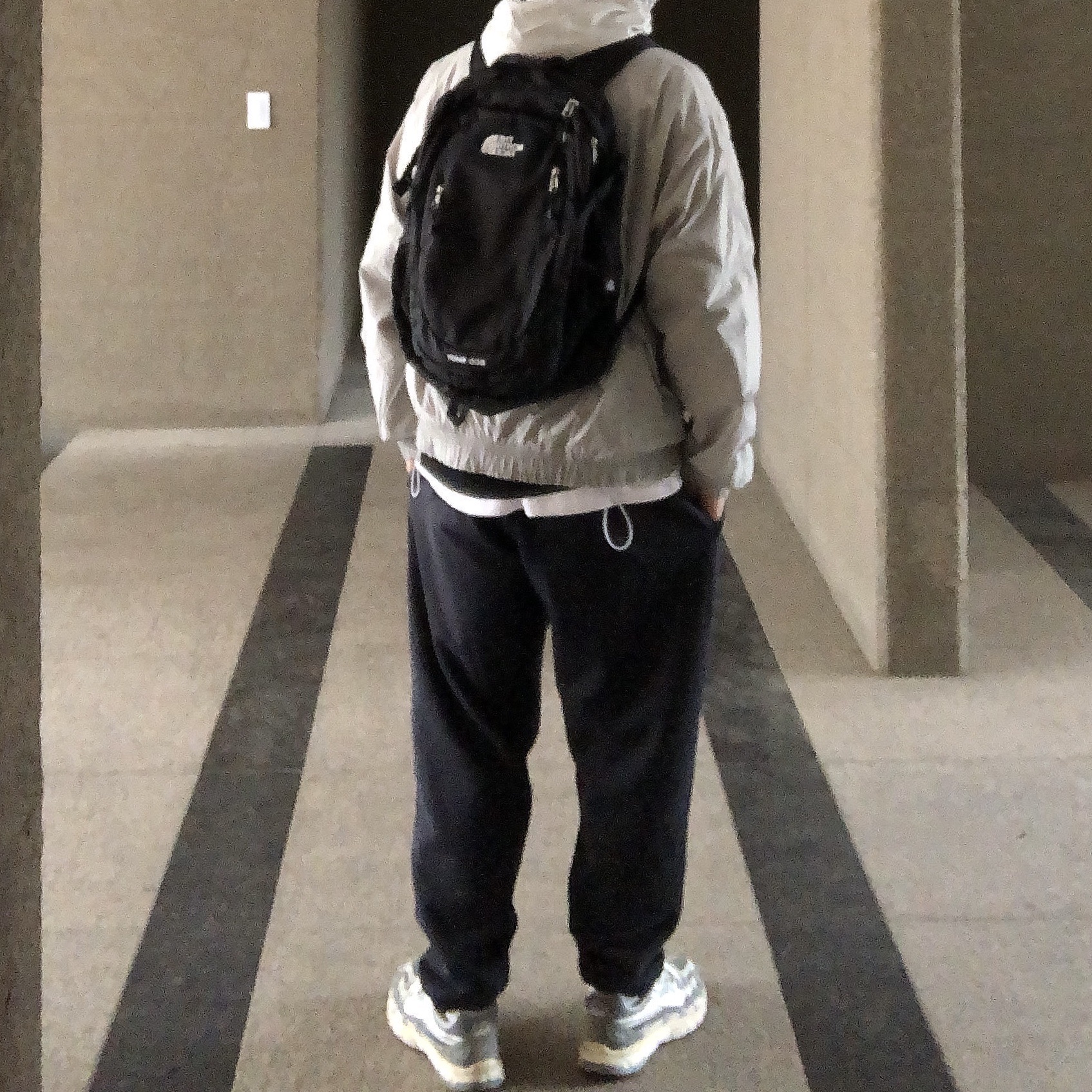 The North Face Mini Shot Black 착용 스타일 - 1
