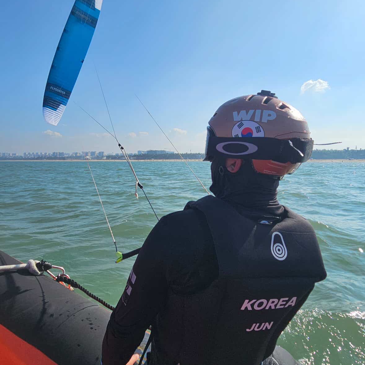 Sailracing Reference Ls Rashguard 999, SAILRACING SR90 Neo PFD(999) 착용 스타일 - 2