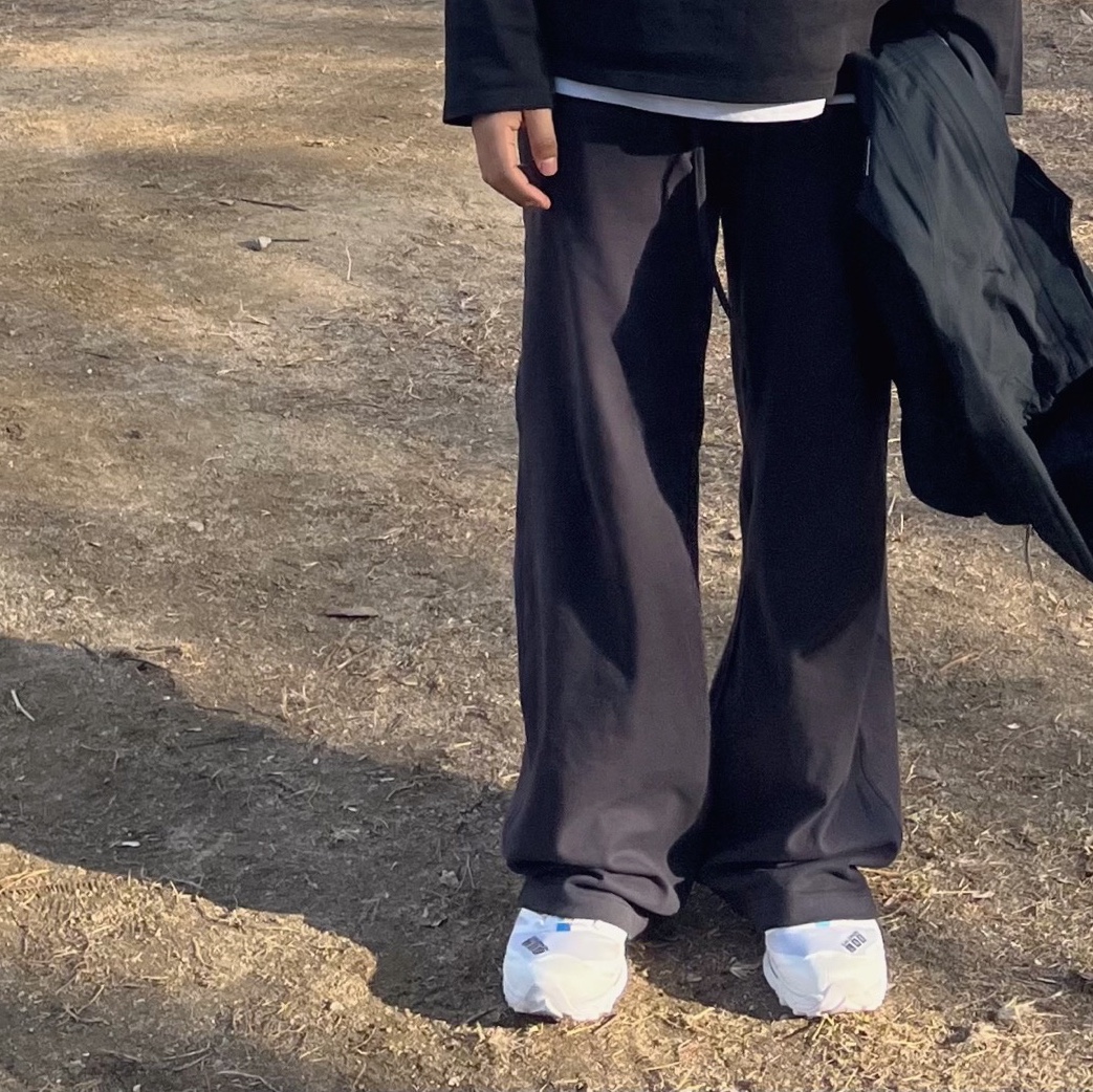 Salomon XT-4 White Lunar Rock, Nike ACG Storm-Fit ADV Cascade Rains Full Zip Jacket Black - Asia 착용 스타일