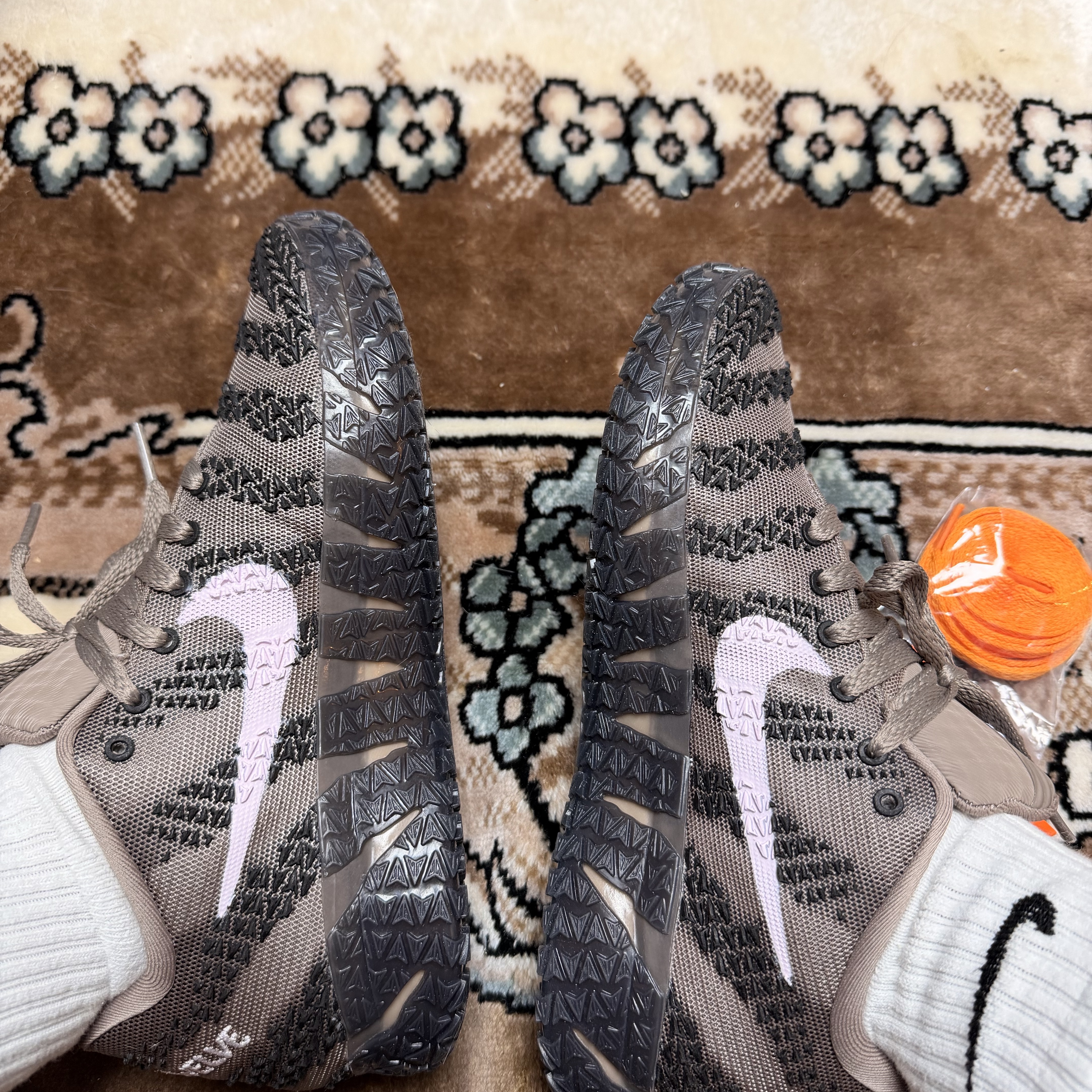 Nike Ja 3 EP Mink Brown Pink Foam 착용 스타일 - 1