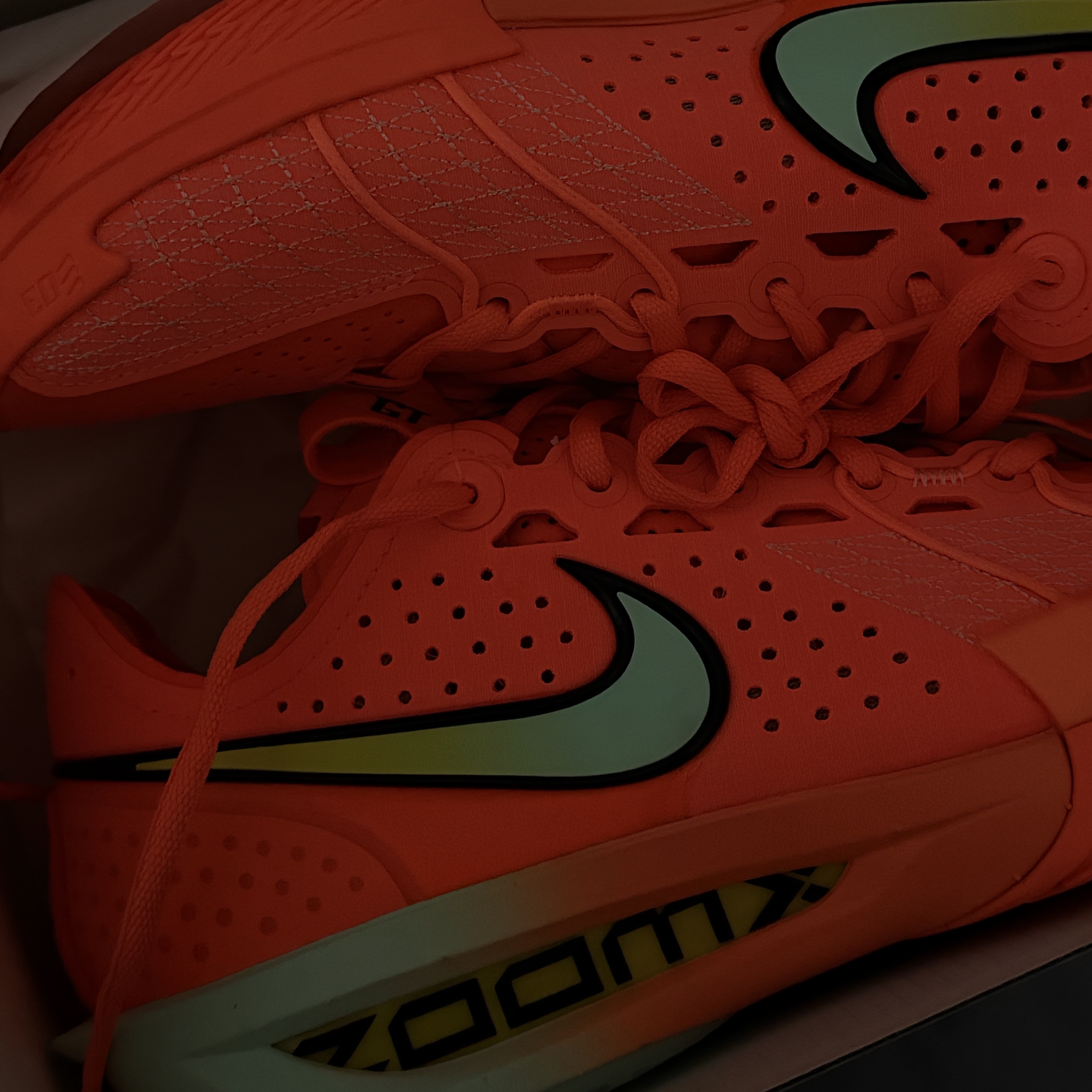 Nike Air Zoom G.T. Cut 3 EP Bright Mango Mint Foam 착용 스타일