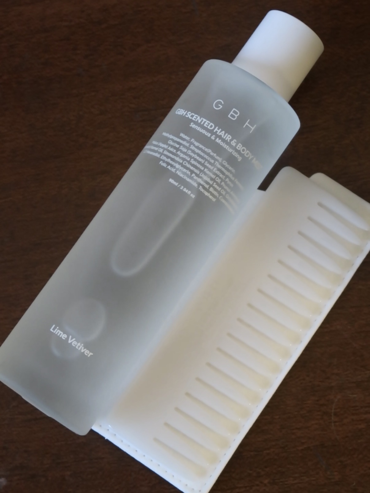 [KREAM 단독] GBH COSMETIC SCENTED HAIR & BODY MIST & HAIR COMB SET 착용 스타일 - 1