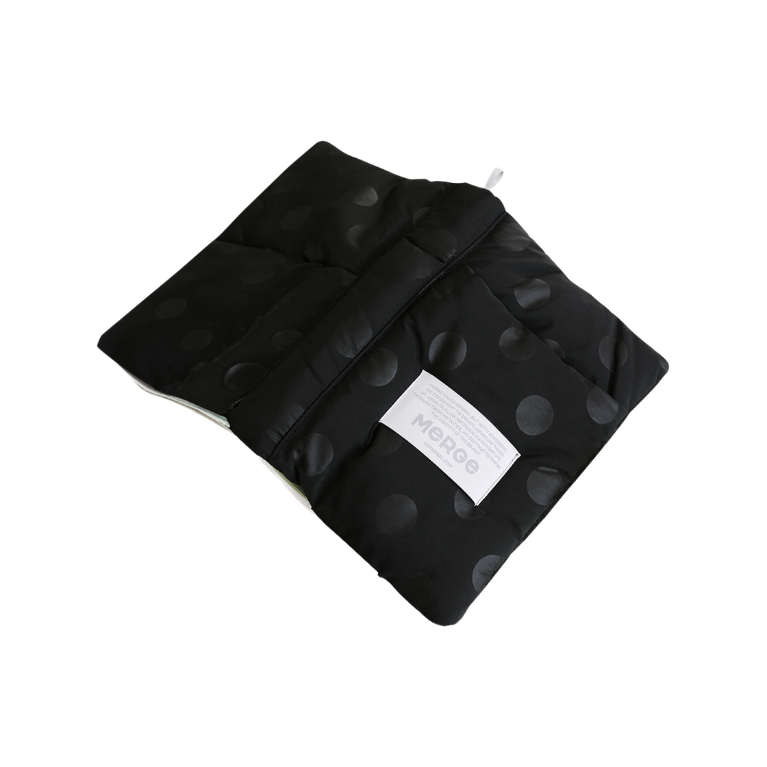 머지 스너그 북커버 사일런트 도트(Merge Snug Book Cover Silent Dot)