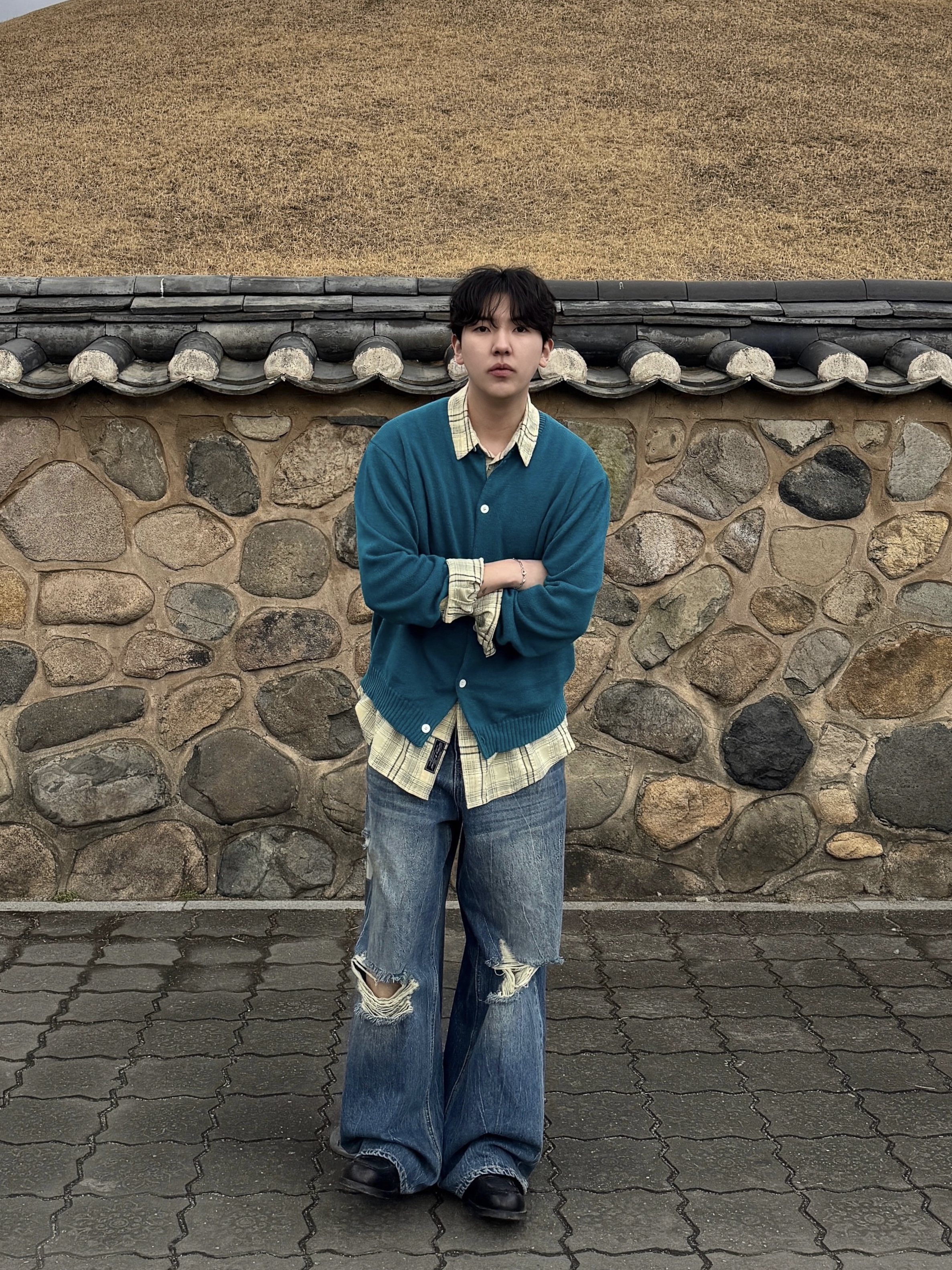 Noun Essential Crew Neck Cardigan Turquoise 착용 스타일 - 7