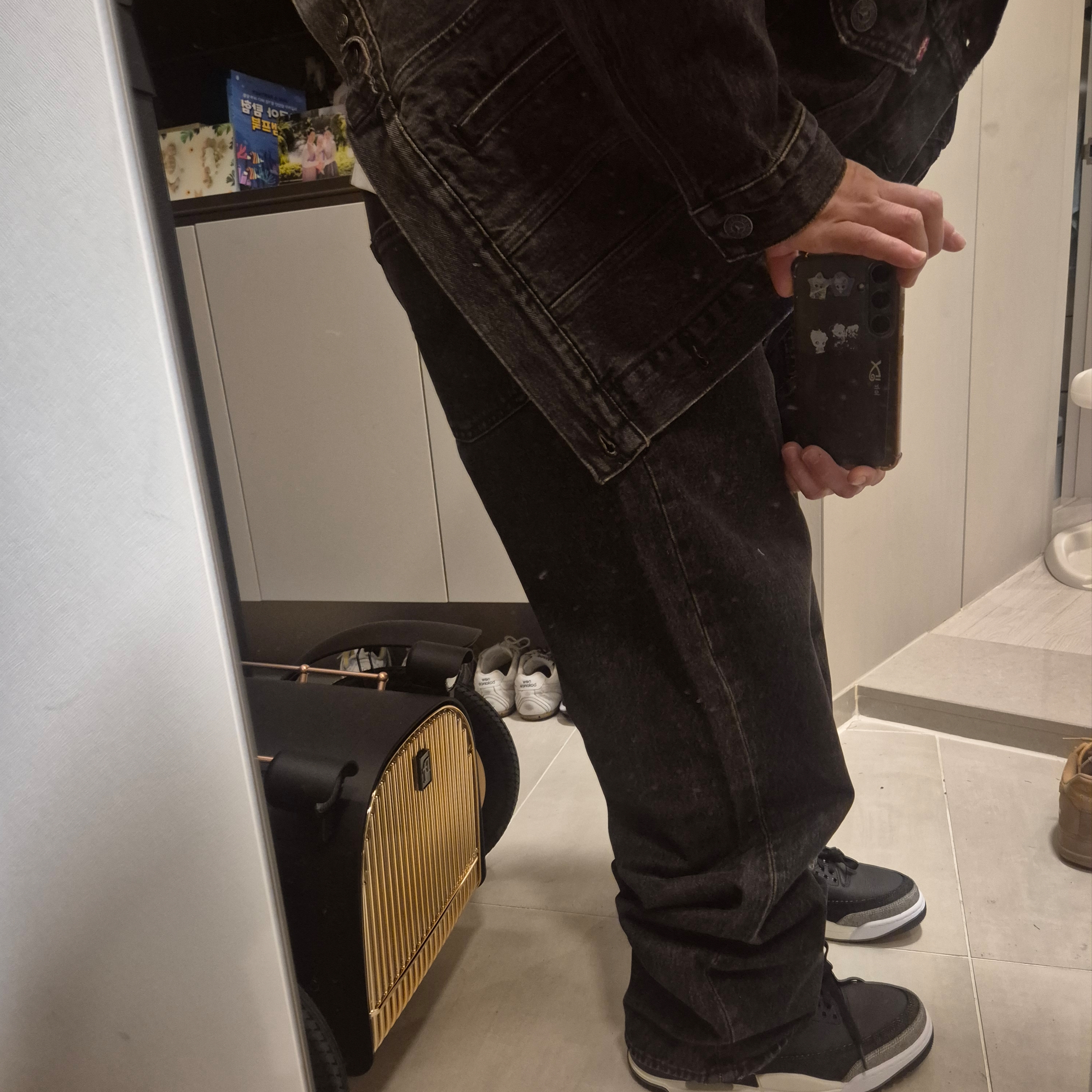 Levi's x Jordan Baggy Jean Black 착용 스타일 - 5