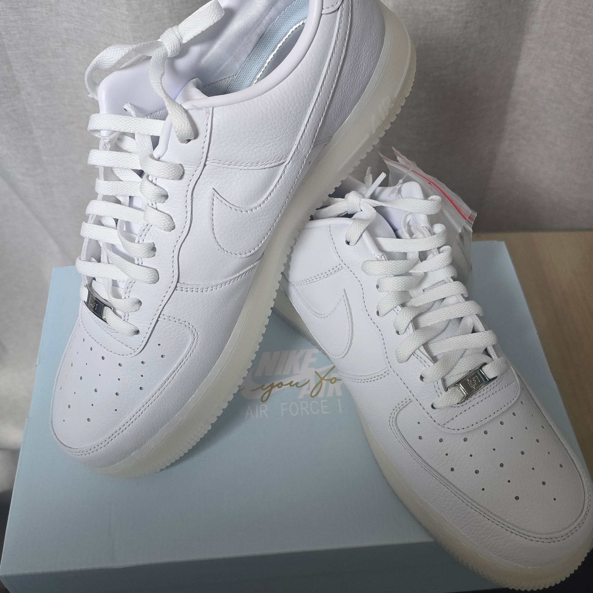Nike x Drake Nocta Air Force 1 Low SP Certified Lover Boy White Cobalt Tint 착용 스타일