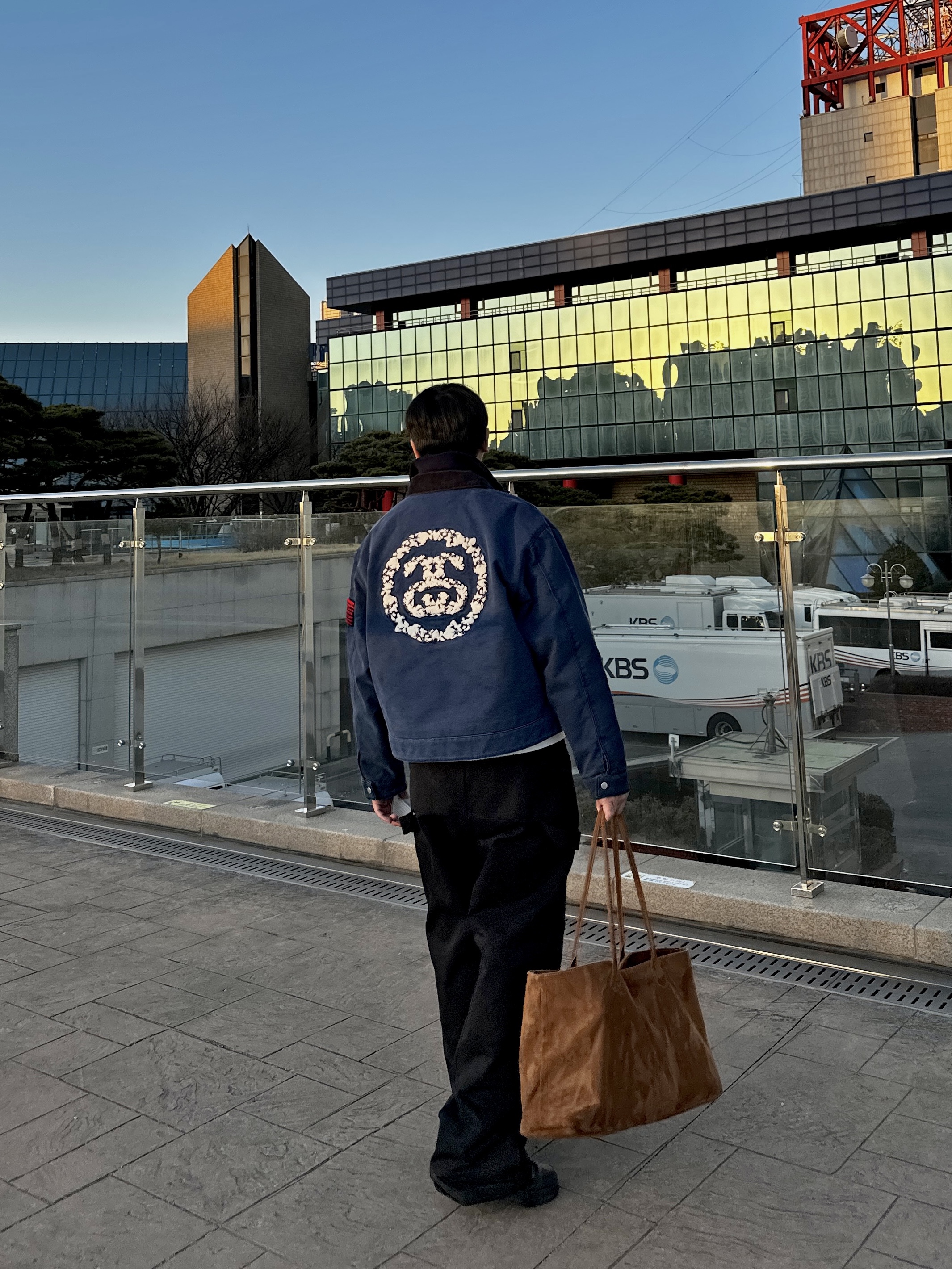 Stussy x Denim Tears Canvas Jacket Blue, Wapworks Heavy Duty Service Work Pants black 착용 스타일 - 1