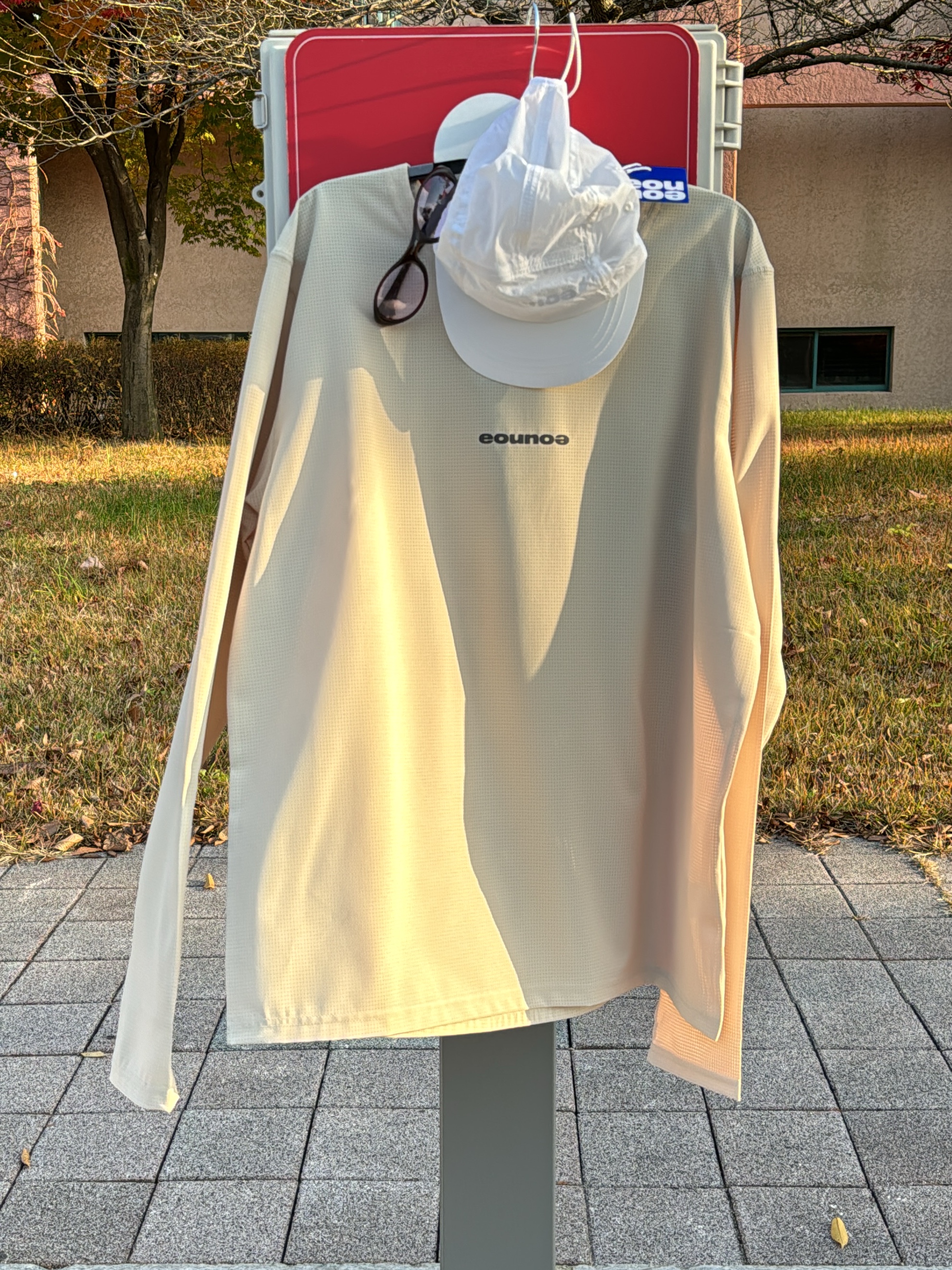 EOU AIRGRID LS001 Cream, EOU LIGHTWEIGHT CP001 White 착용 스타일 - 7