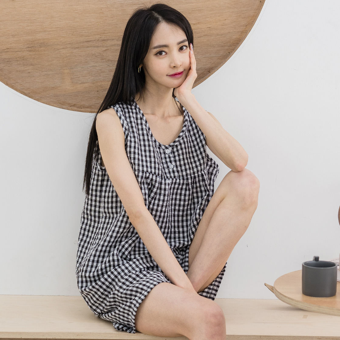 [3% 적립] (W) 에이원 쿨 엠보 민소매 잠옷 세트 블랙([3% 적립] (W) AONE Cool Embro Sleeveless Pajama Set Black) - 2