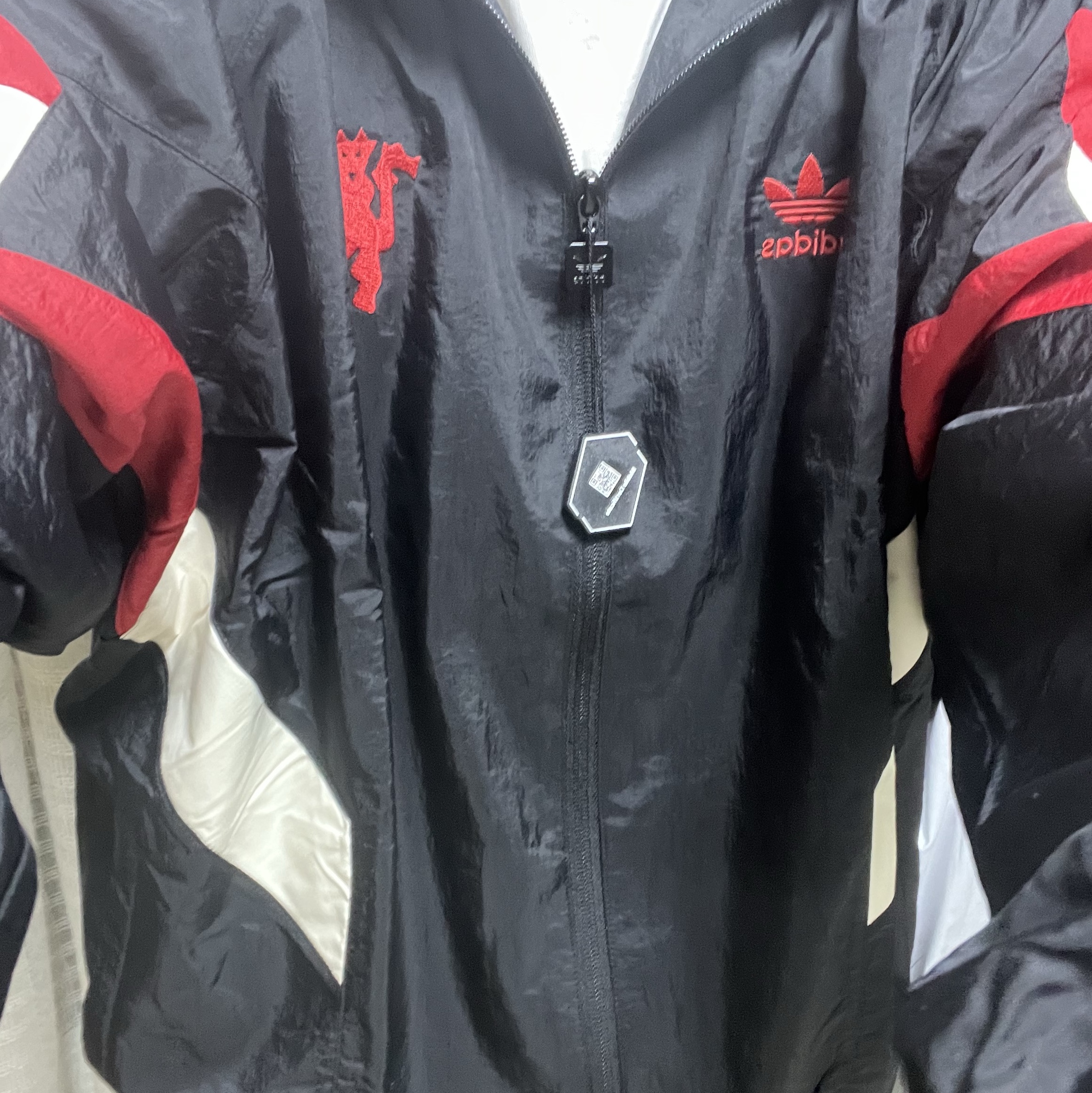 Adidas Manchester United Originals Track Top Black Red - KR Sizing 착용 스타일 - 2