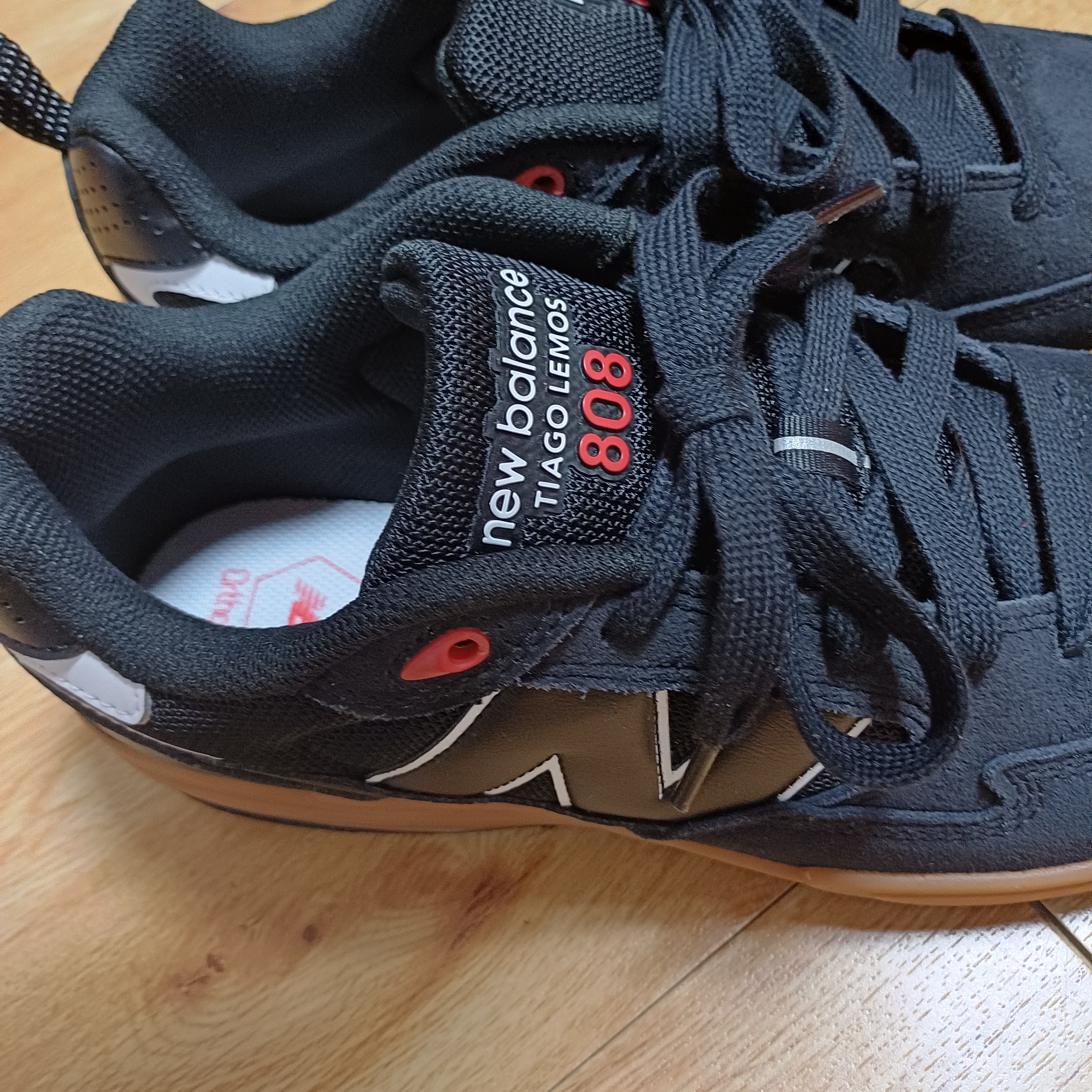 New Balance x Tiago Lemos Numeric 808 Black 착용 스타일