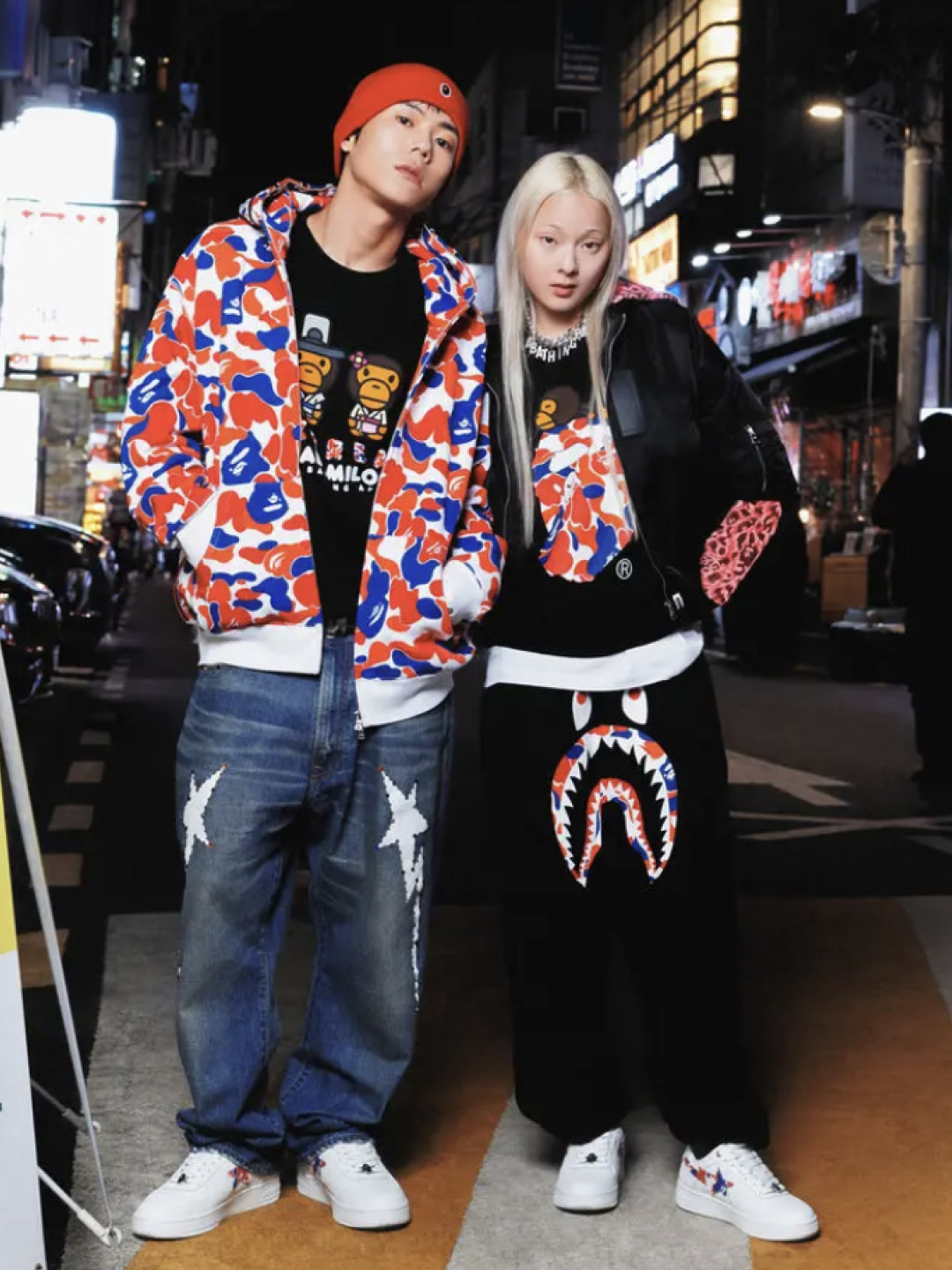 BAPE College Relaxed Fit T-Shirt White - Korea Exclusive, BAPE Full Zip Shark Hoodie Multi - Korea Exclusive μ°©μ© μ€νμΌ - 3
