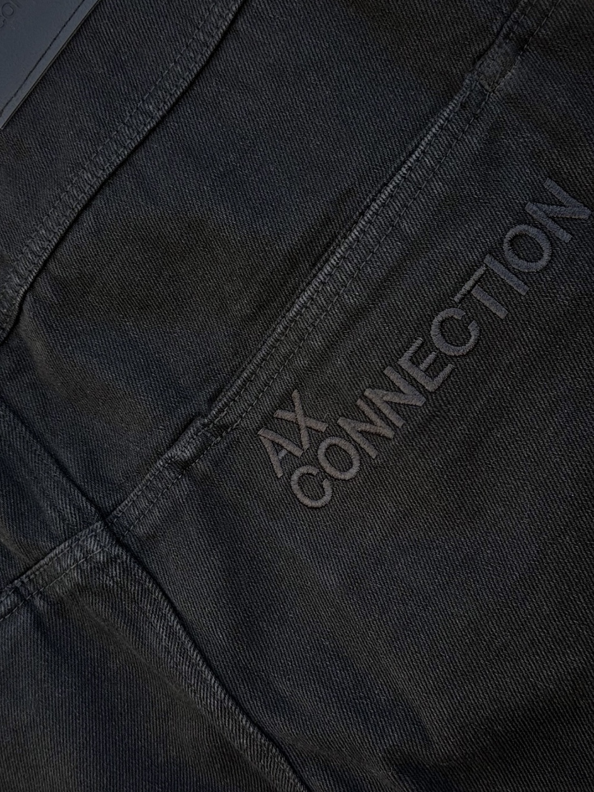 AX CONNECTION Tactical Cargo Washed Wide Denim Pants 착용 스타일 - 4