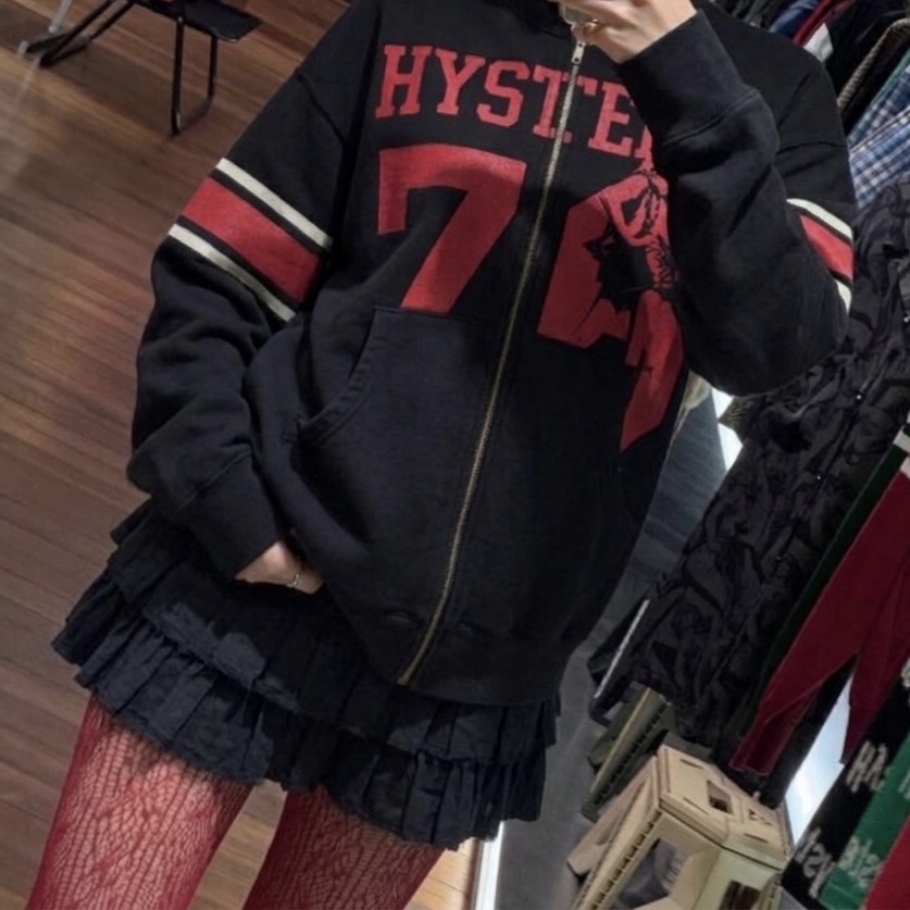 (W) Hysteric Glamour Hysteric 76 Oversized Jumper Black, (W) Hysteric Glamour On Skull Pick Necklace Silver 착용 스타일
