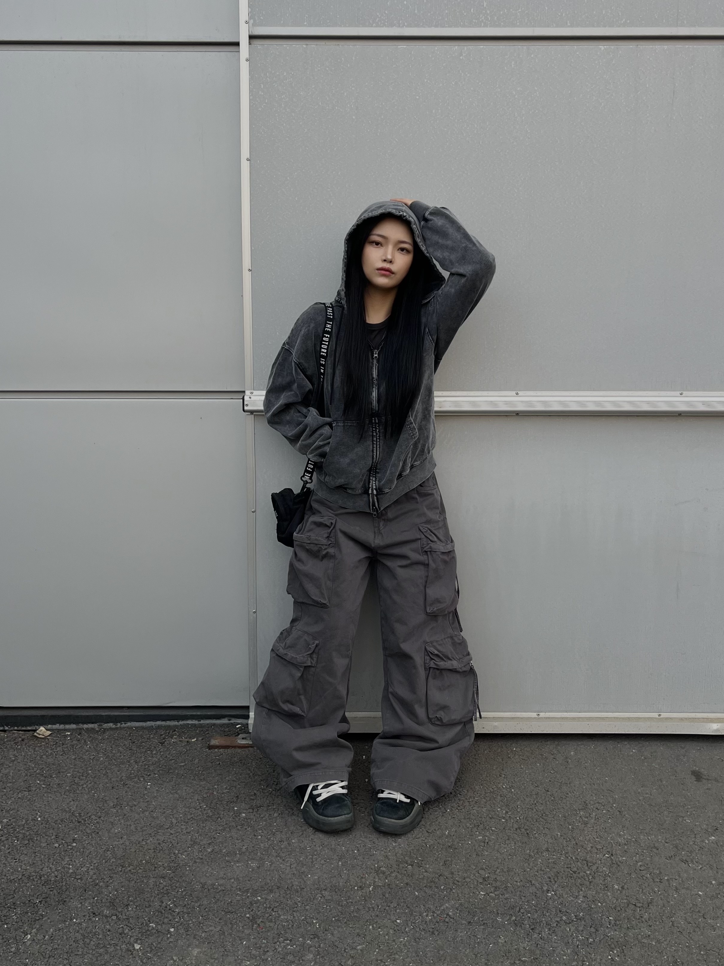 Human Made Military Pouch Small Black, ERL Vamp Skate Shoe Pirate Black 착용 스타일 - 3