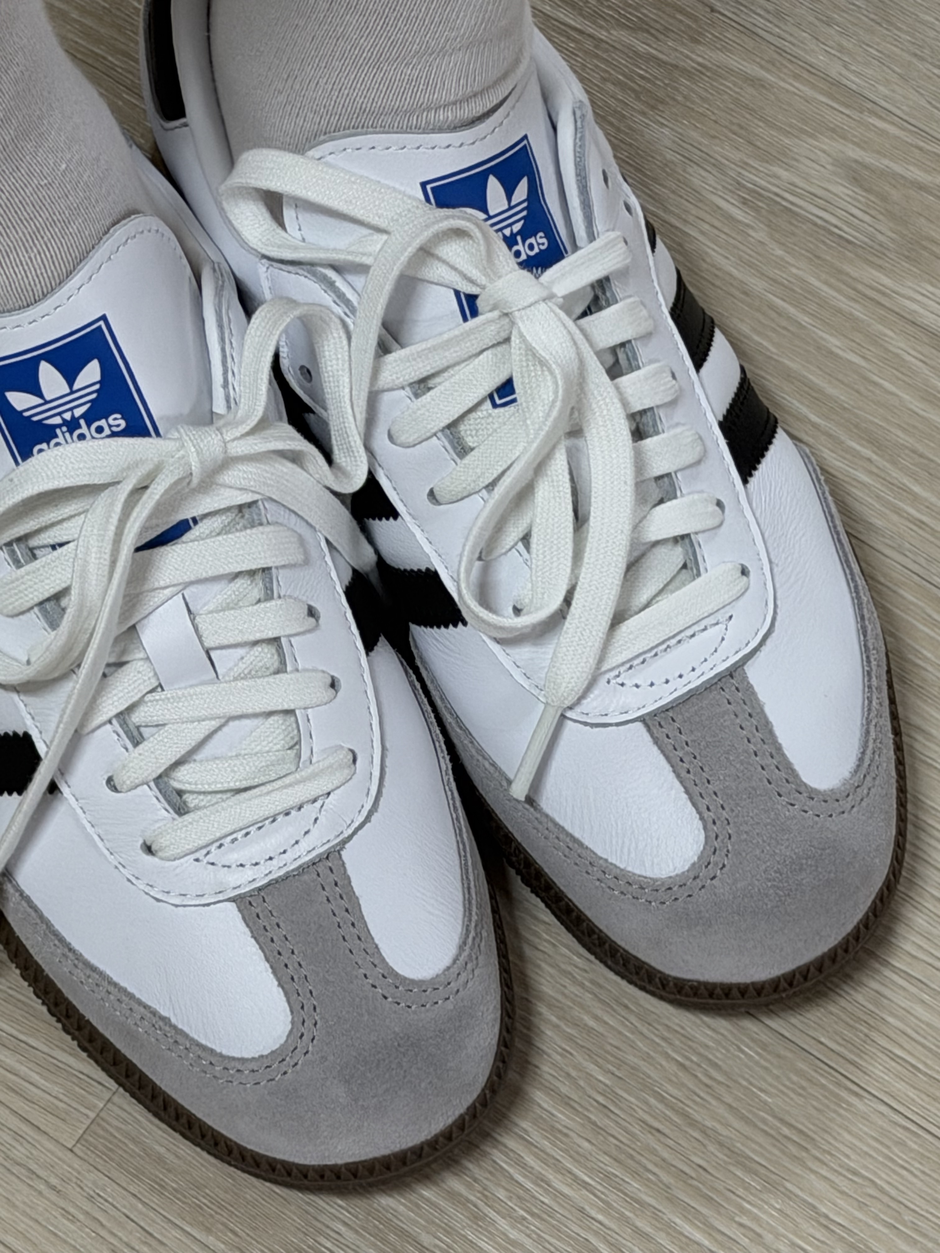 Adidas Samba OG Cloud White 착용 스타일