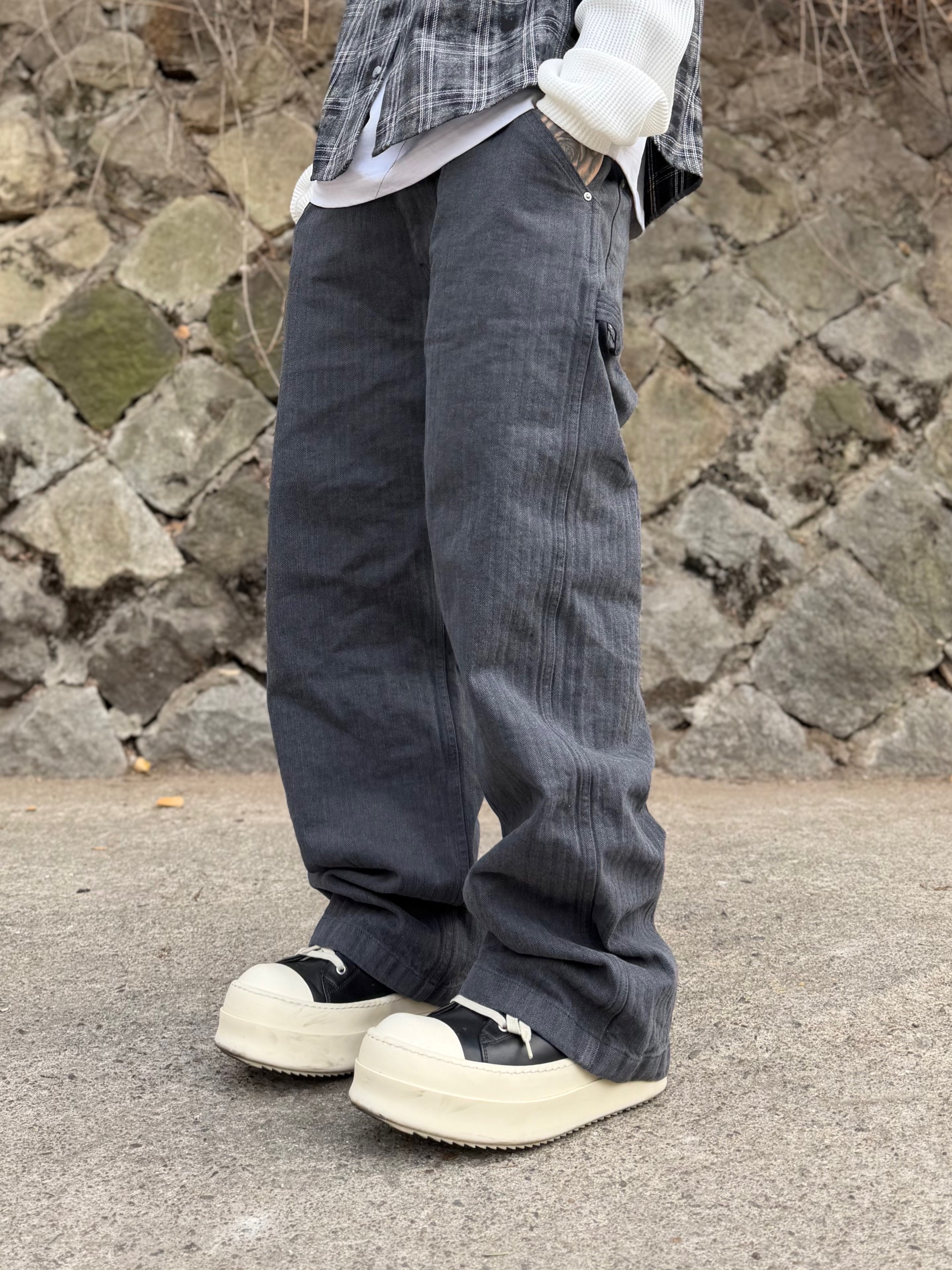 Rick Owens Mega Bumper Sneakers Black Milk, Rick Owens Mega Bumper Sneakers Black Milk 착용 스타일 - 6