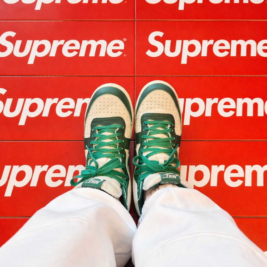 Nike Terminator High Noble Green, Supreme x Nike Sweatpant White - 25SS 착용 스타일 - 1