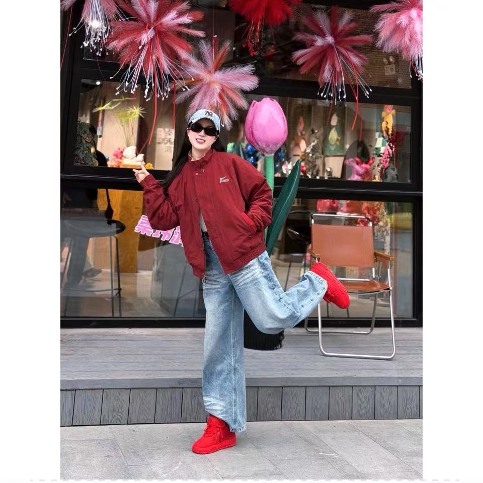 Nike Club LNY Jacket Dark Team Red (IQ3705-613) 착용 스타일