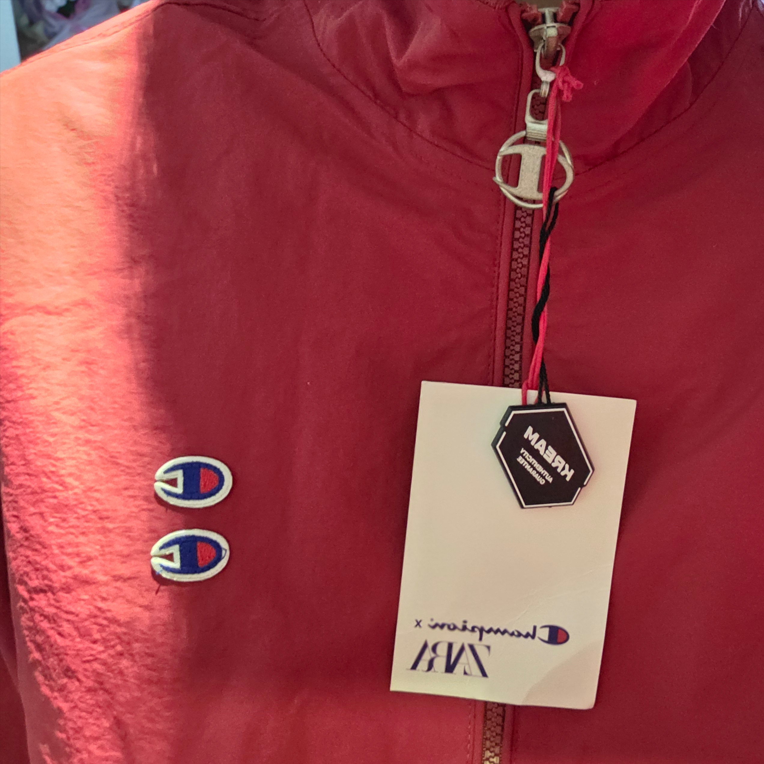 Zara x Champion Technical Patch Jacket Red 착용 스타일