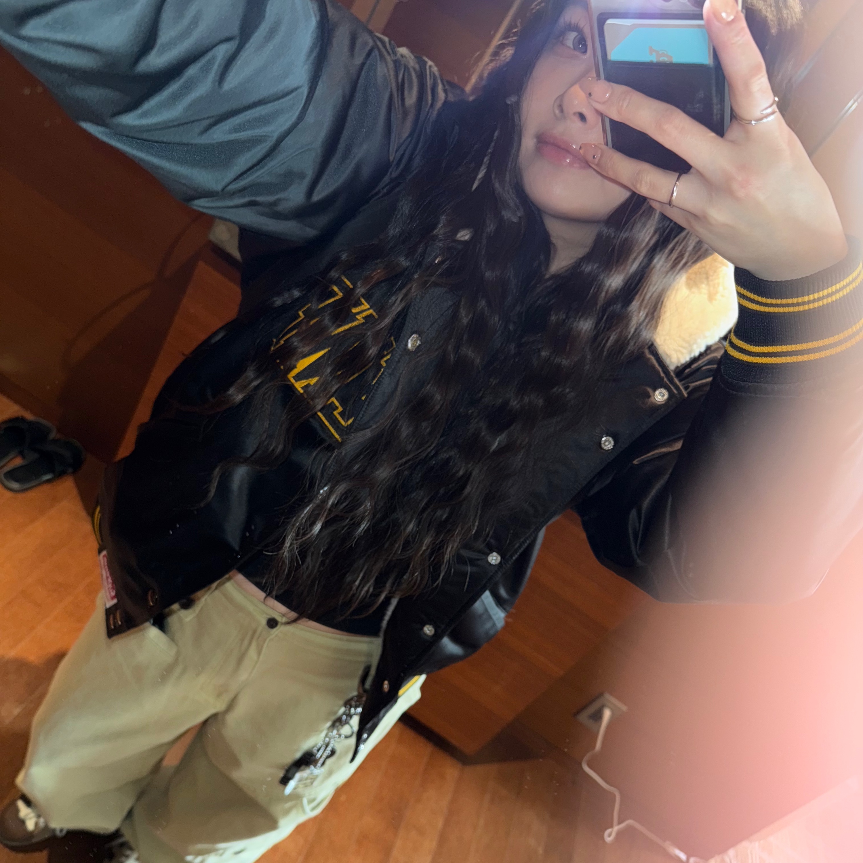 Supreme Mitchell & Ness Lined Hooded Satin Varsity Jacket Black - 25FW, Adidas x Song for the Mute Superstar 82 Khaki Core Black 착용 스타일 - 1