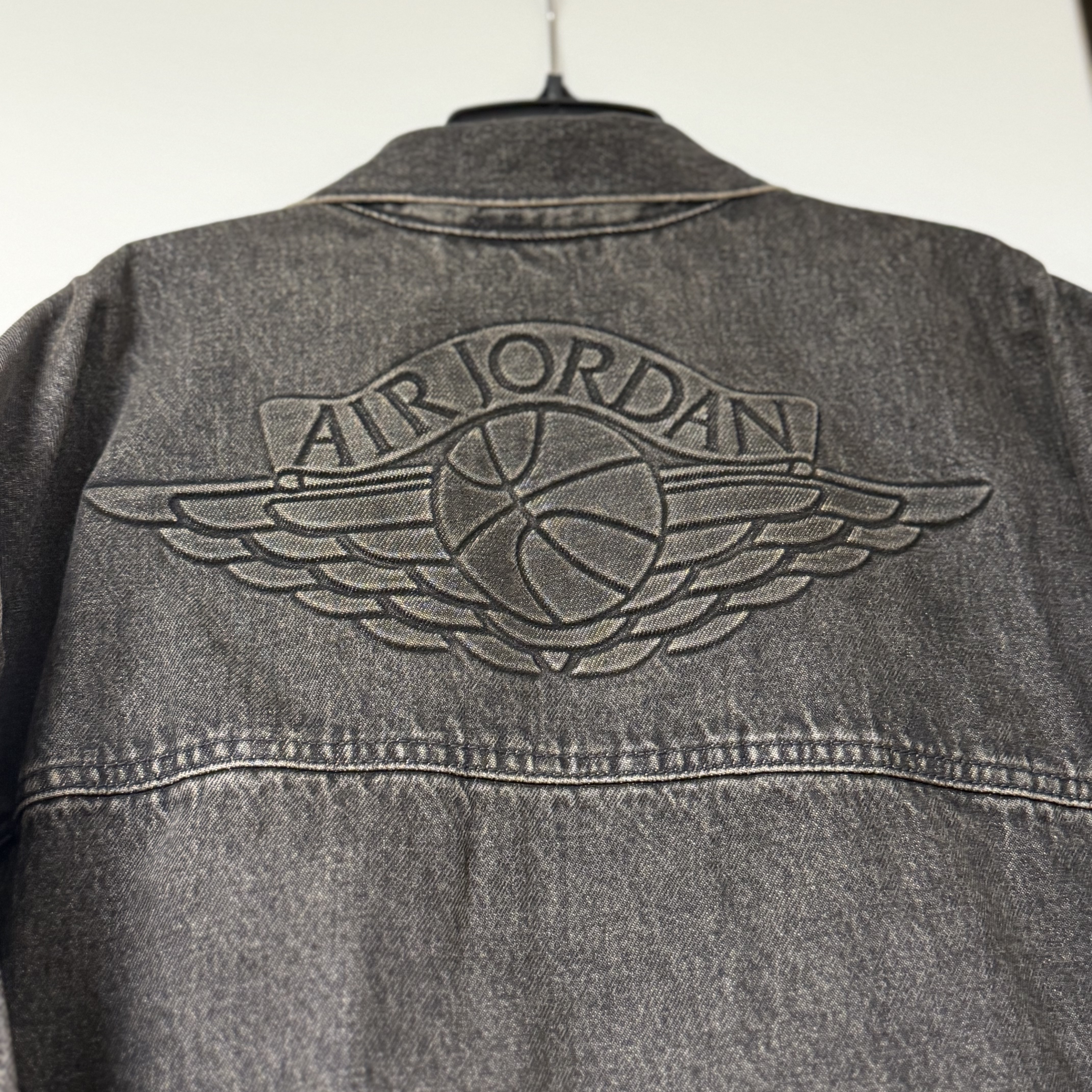 Levi's x Jordan Type III Trucker Black 착용 스타일