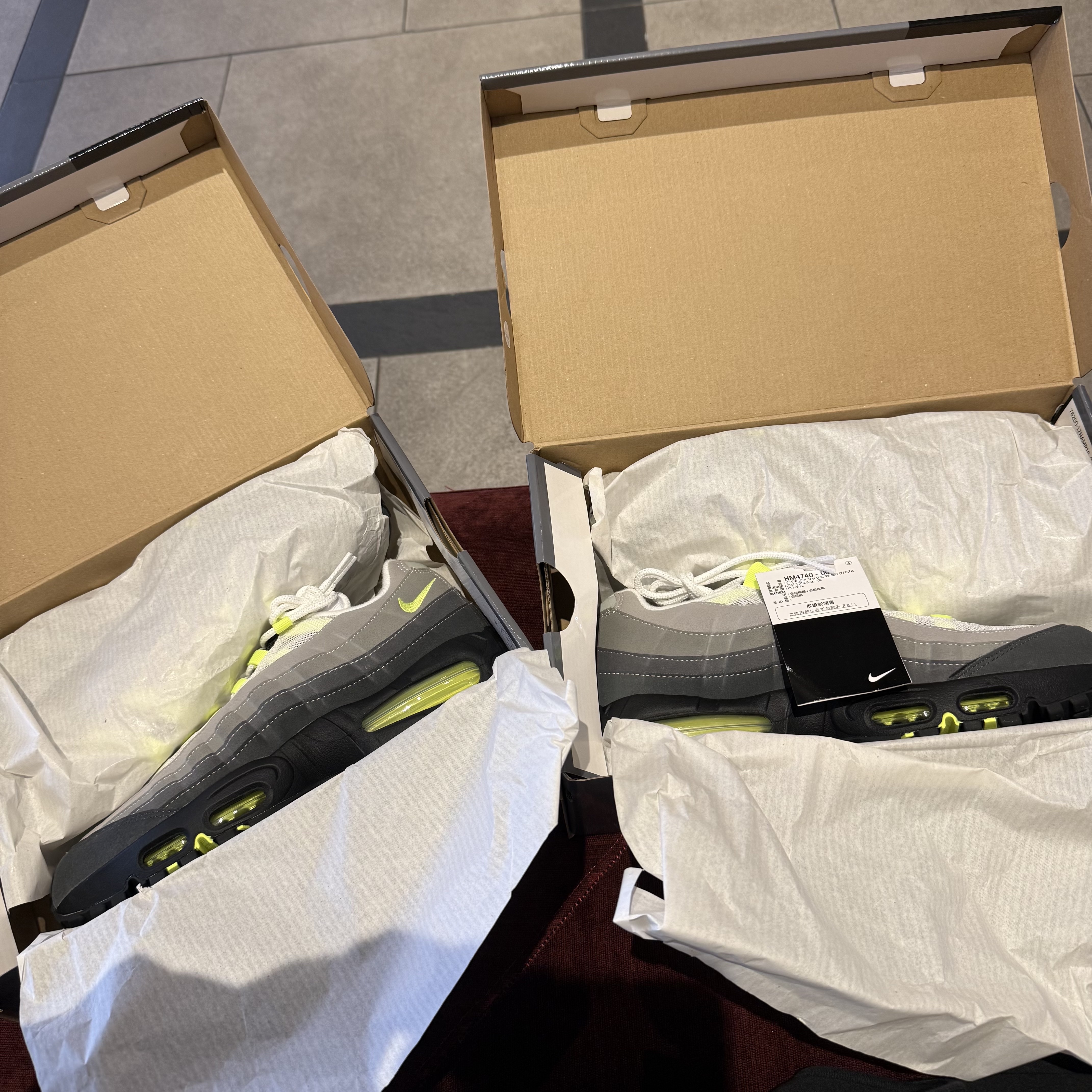 Nike Air Max 95 OG Neon 착용 스타일 - 4