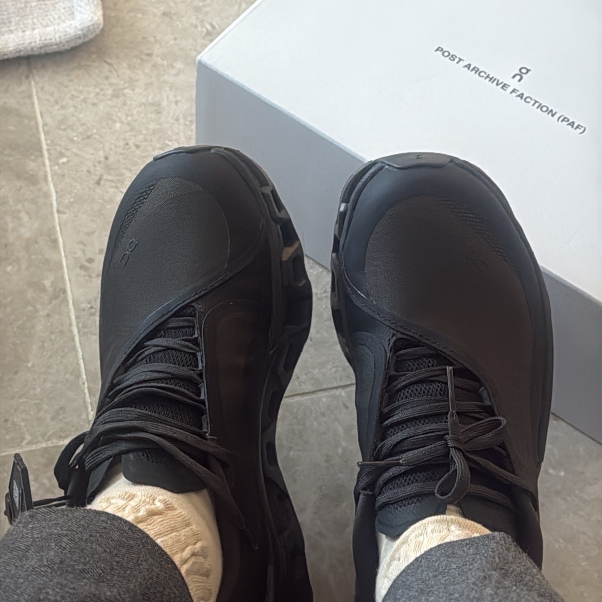 (W) On Running x Post Archive Faction (Paf) Cloudmonster 2 Thorn Brown 착용 스타일 - 2