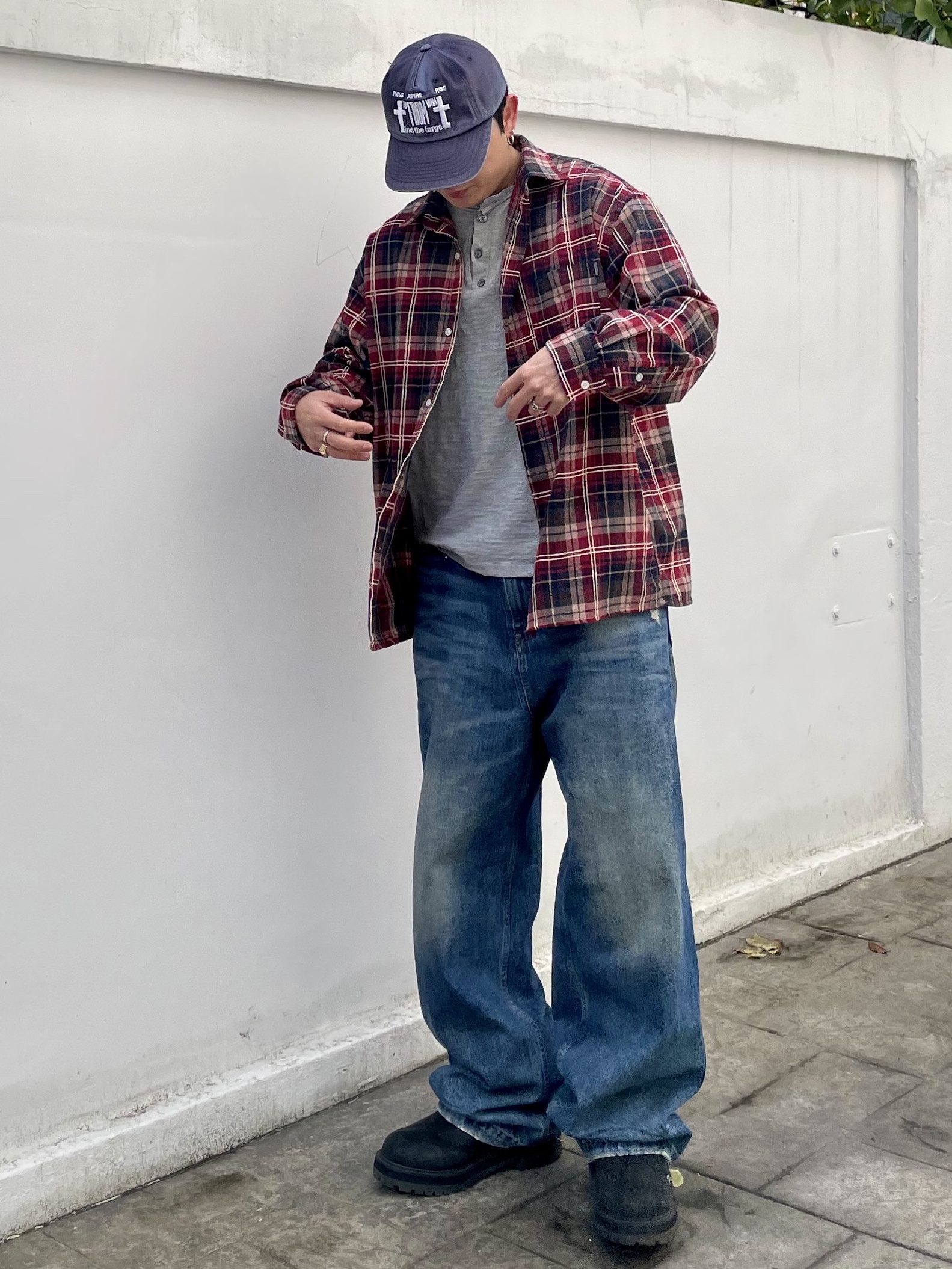 QT8 GARMENTS Rustic Core Flannel Check Shirt Red 착용 스타일 - 2