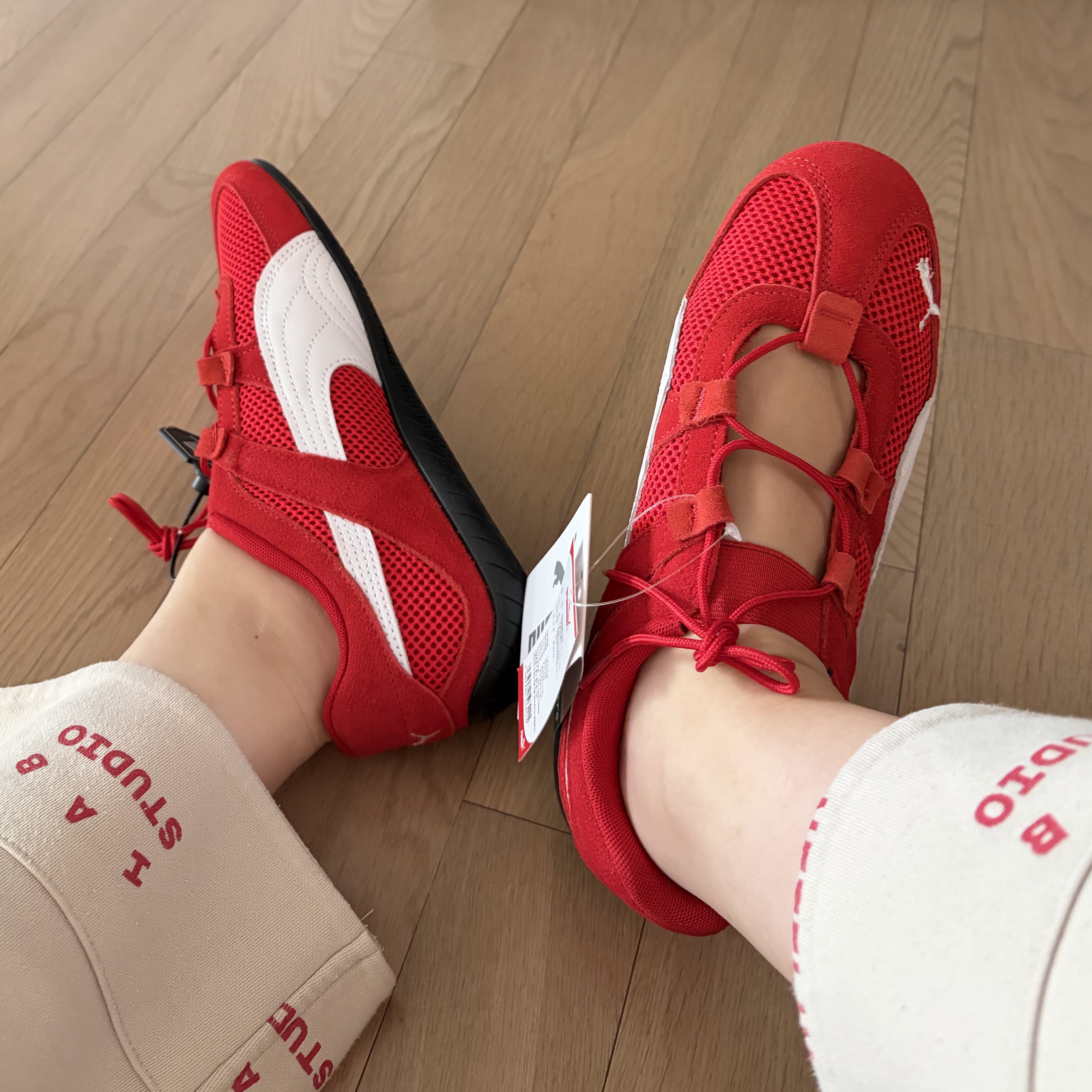 (W) Puma Speedcat Go For All Time Red Puma White 착용 스타일