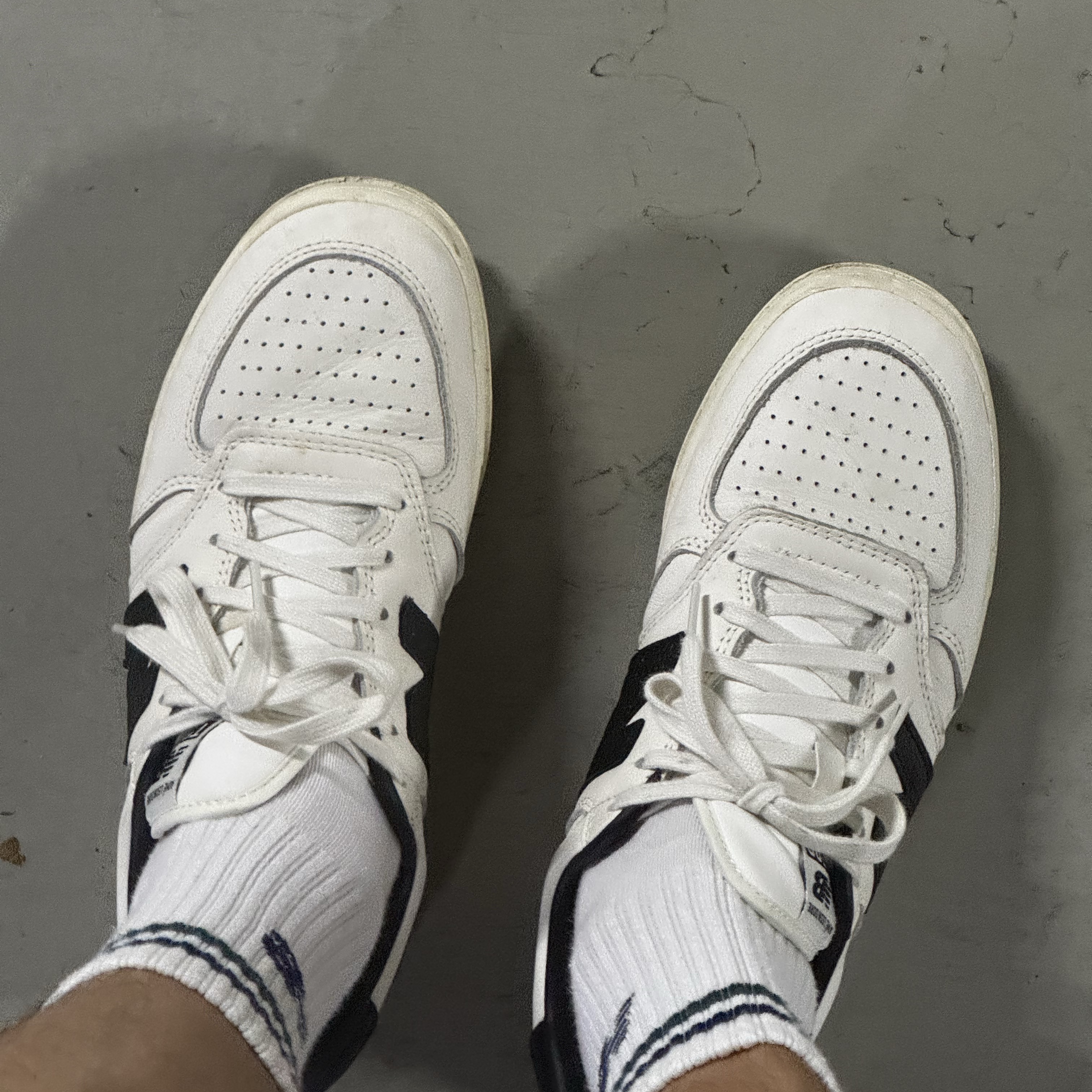 New Balance T500 Reflection Light Arctic Grey 착용 스타일