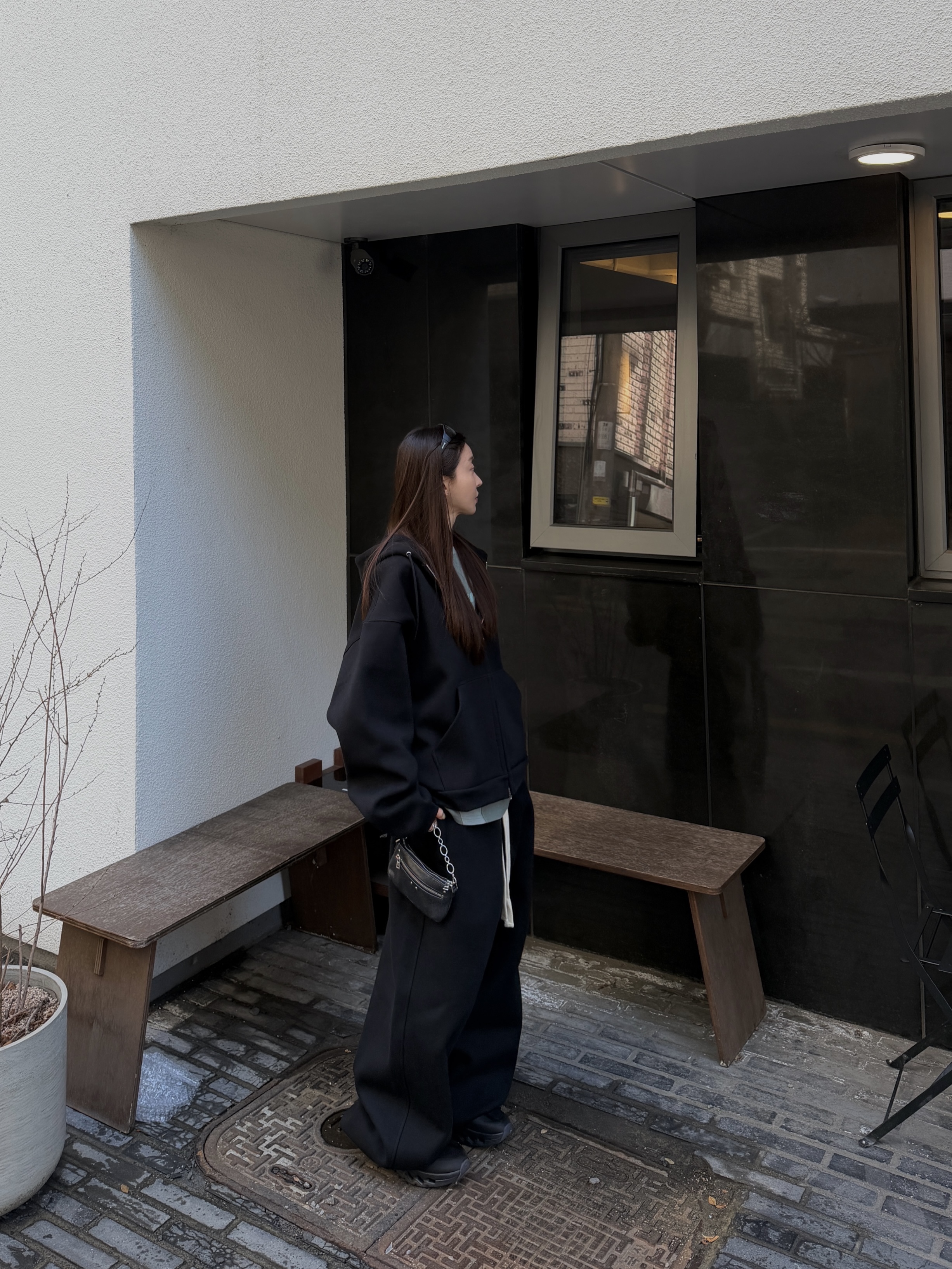 Nonnod Scuba Zip Hoodie Black, Nonnod Scuba Pajama Pants Black 착용 스타일 - 7