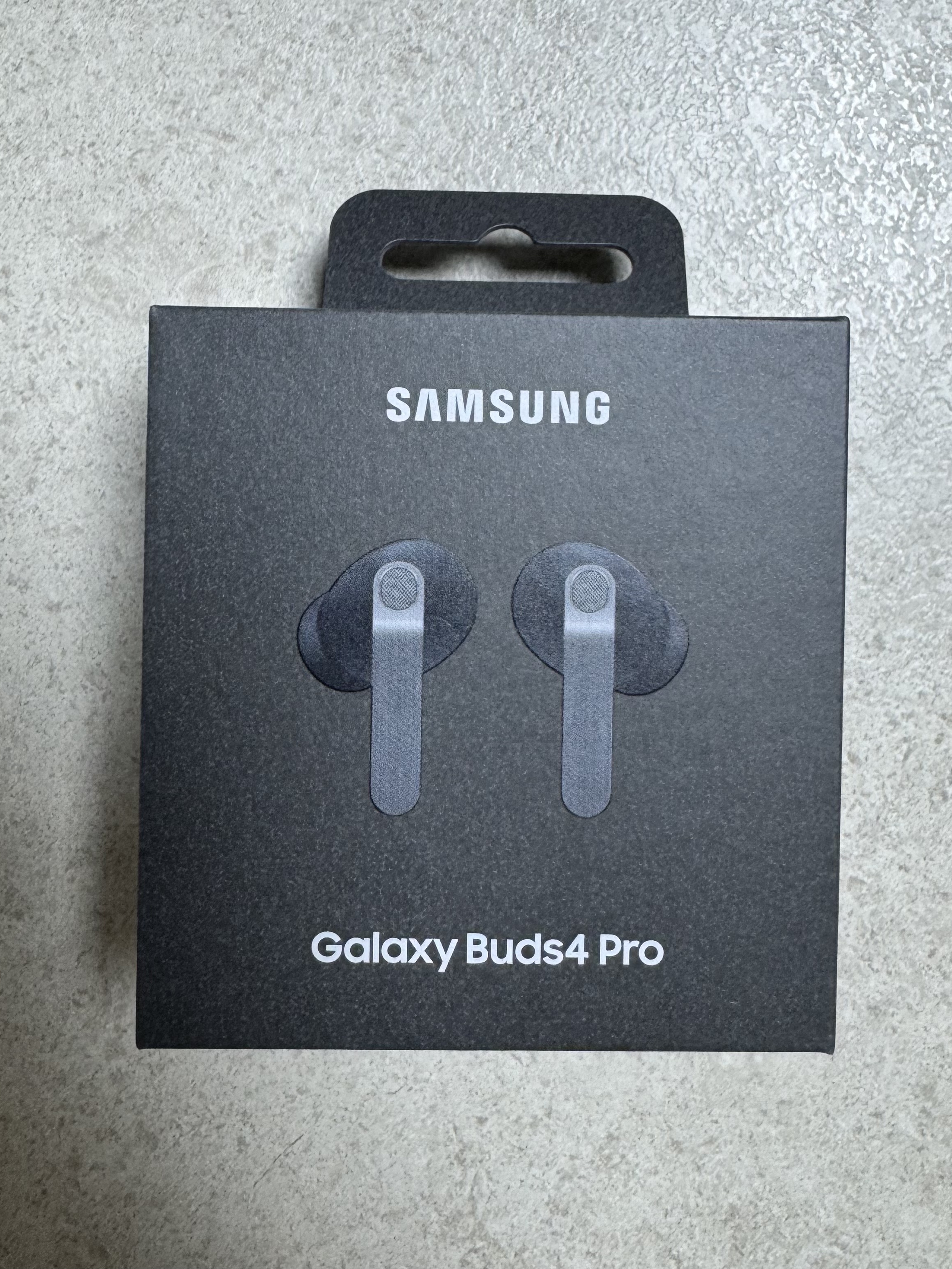 Samsung Galaxy Buds4 Pro Black (Korean Ver.) 착용 스타일